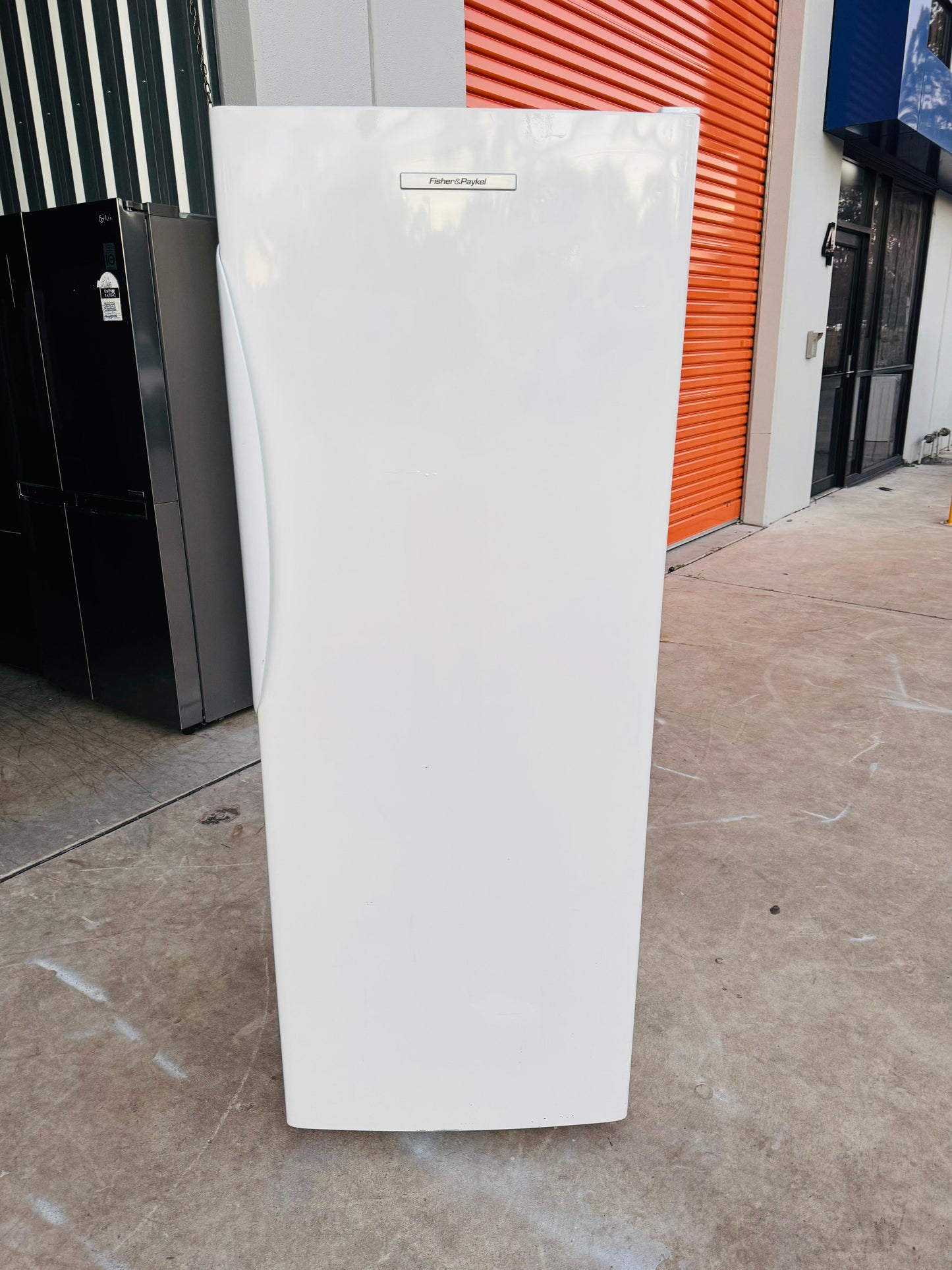 FISHER AND PAYKEL 451 LITRES FRIDGE ONLY NO FREEZER