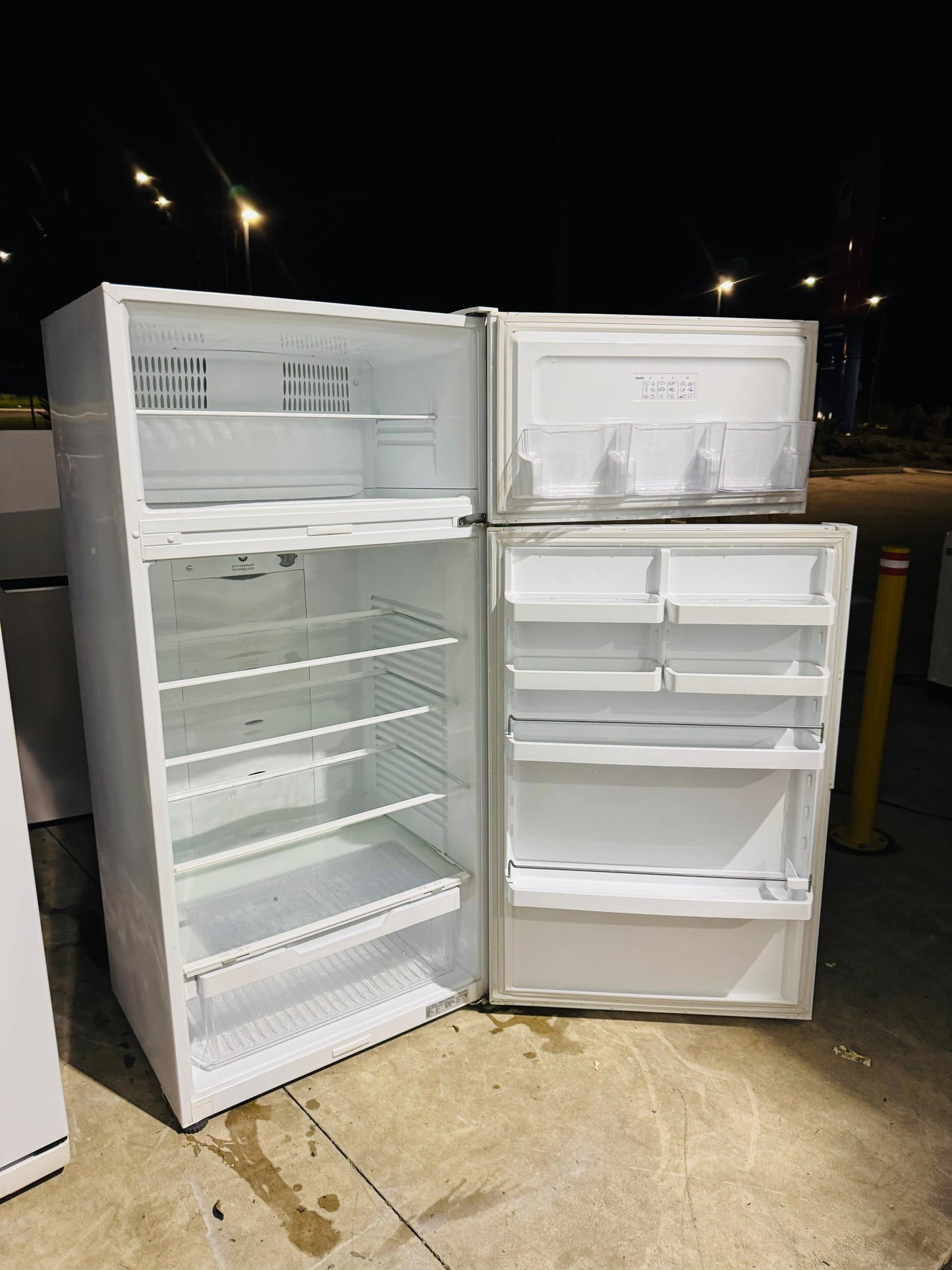 FISHER AND PAYKEL 517 LITRES FRIDGE FREEZER