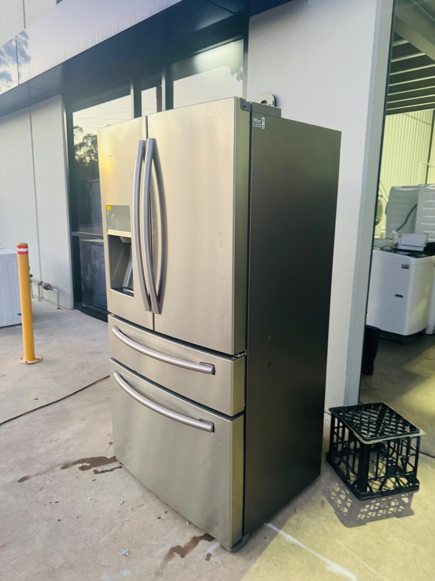 SAMSUNG FRENCH DOOR 680 LITRES FRIDGE FREEZER