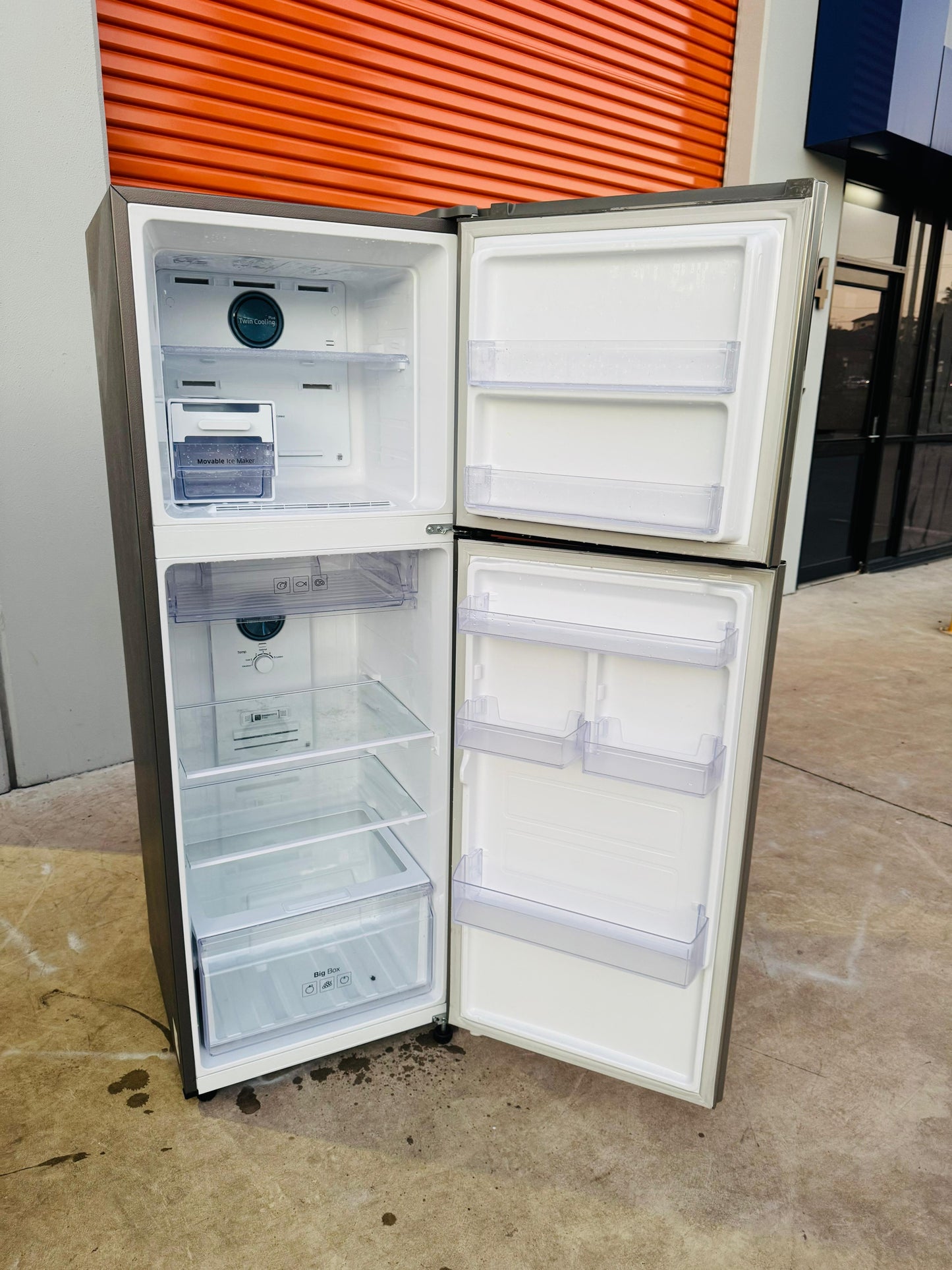 SAMSUNG 343 LITRES FRIDGE FREEZER