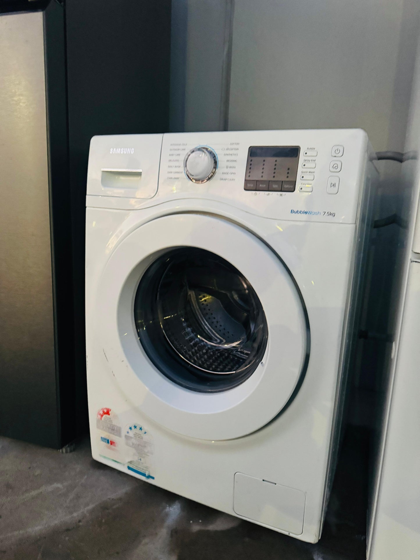 SAMSUNG 7.5 KGS FRONT LOADER WASHING MACHINE
