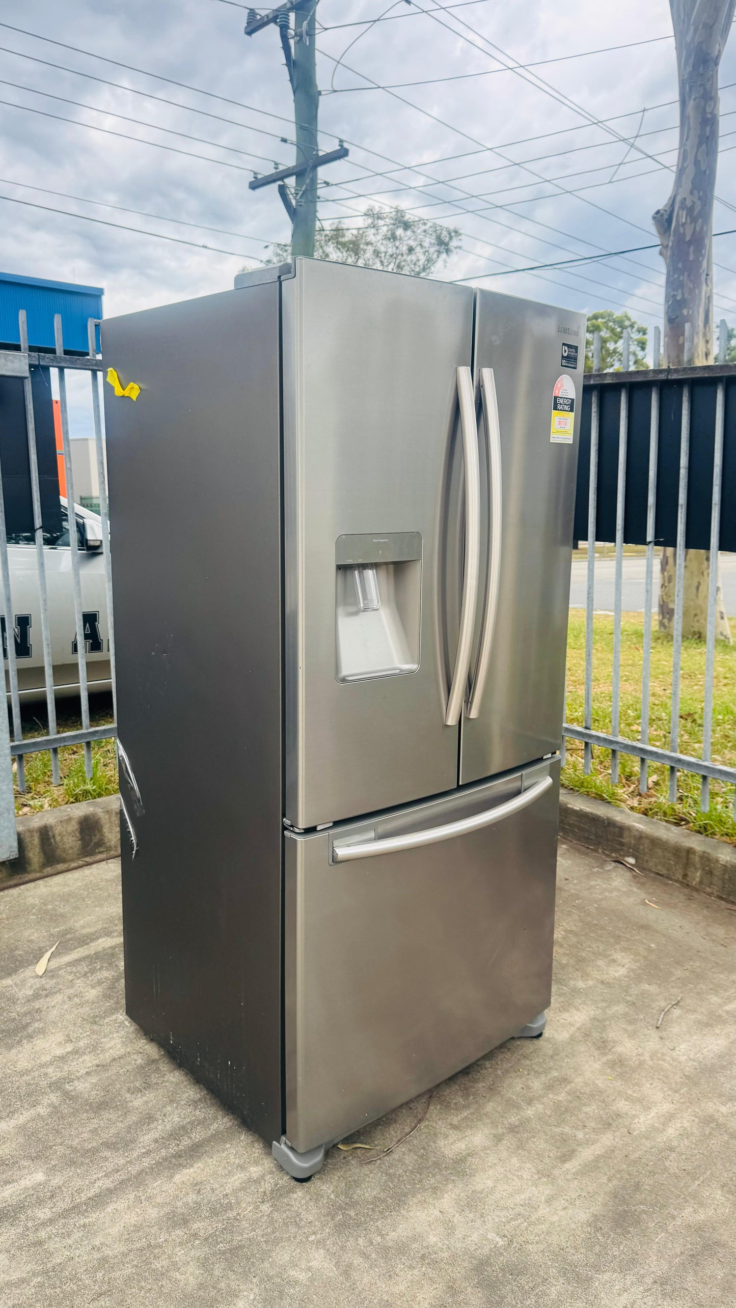 SAMSUNG FRENCH DOOR 583 LITRES FRIDGE FREEZER