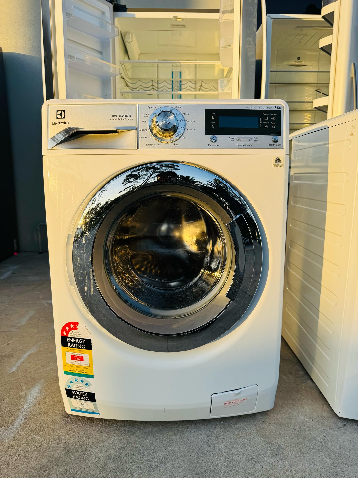 **ELECTROLUX 9KGS FRONT LOADER WASHING MACHINE** FREE DELIVERY