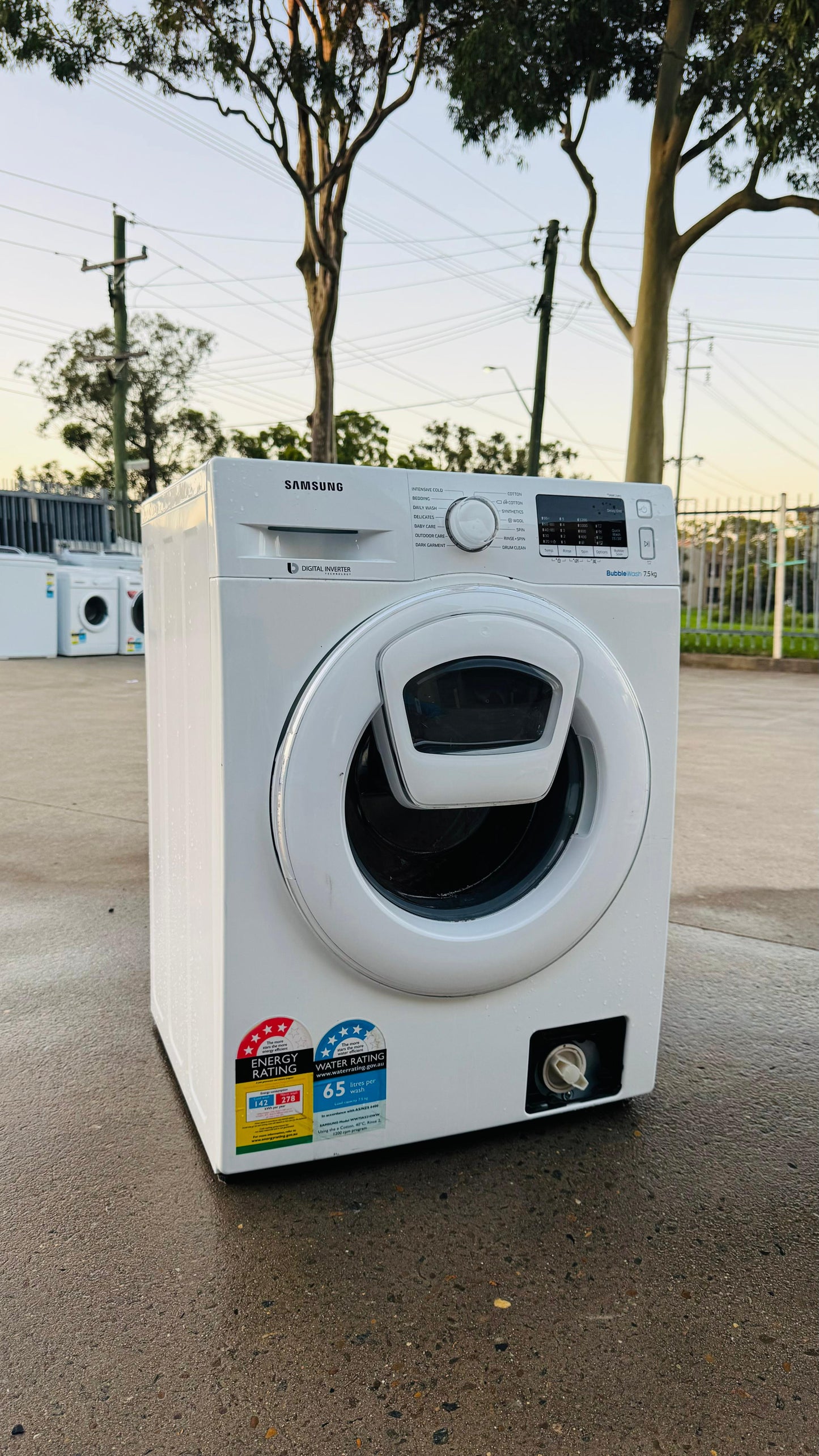 SAMSUNG 7.5KGS FRONT LOADER WASHING MACHINE