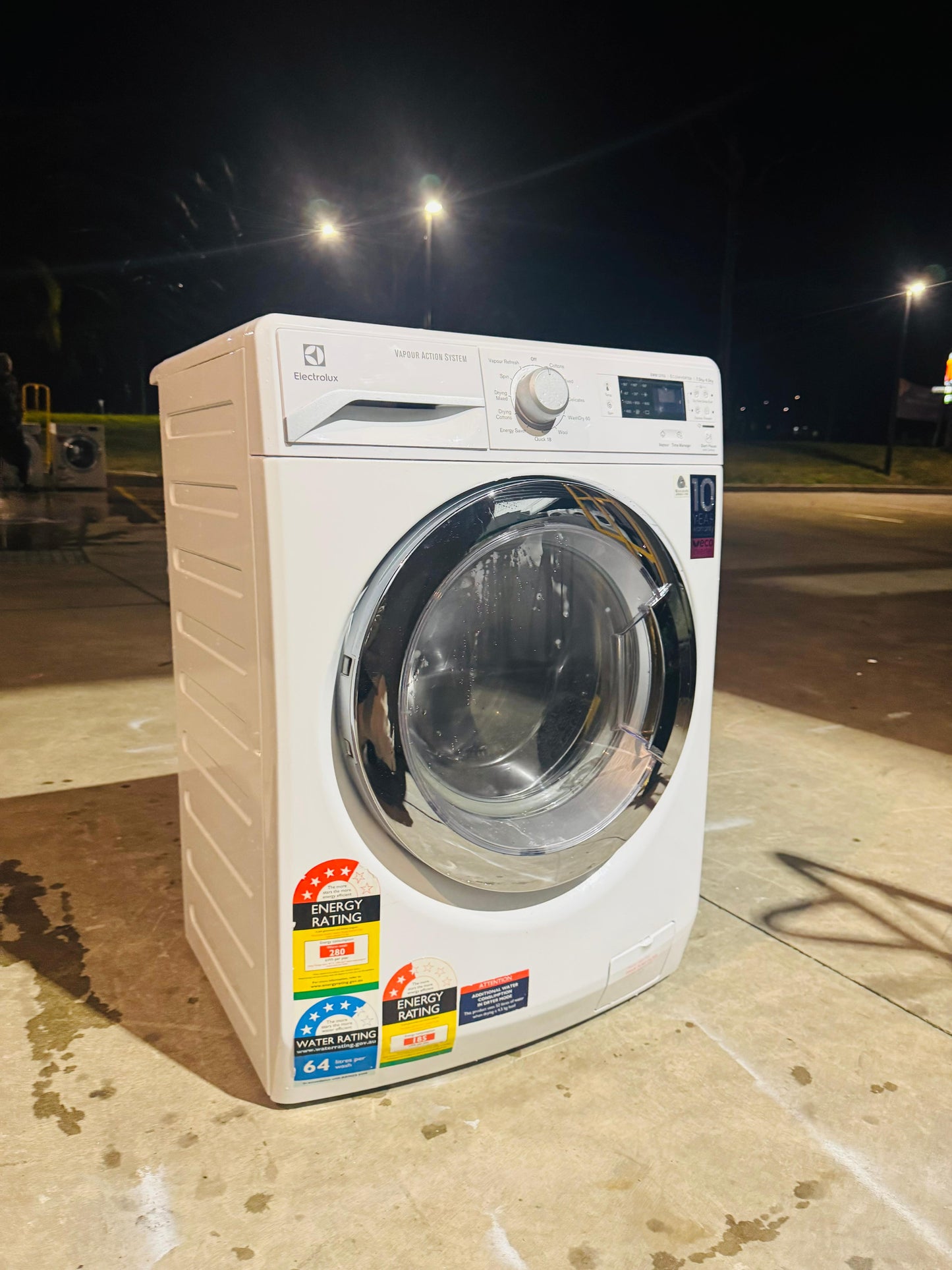 ELECTROLUX 7.5 KGS FRONT LOADER WASHING MACHINE