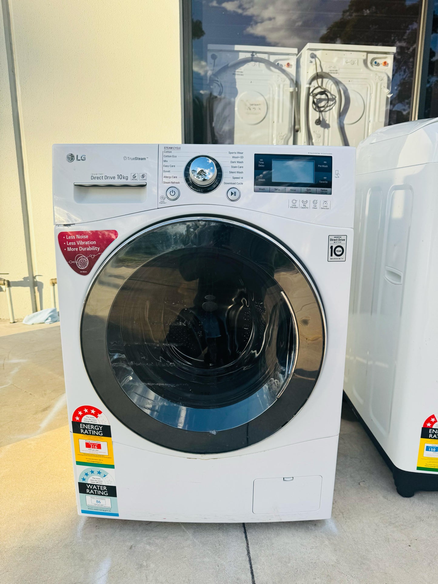 **LG 10KGS FRONT LOADER WASHING MACHINE** FREE DELIVERY