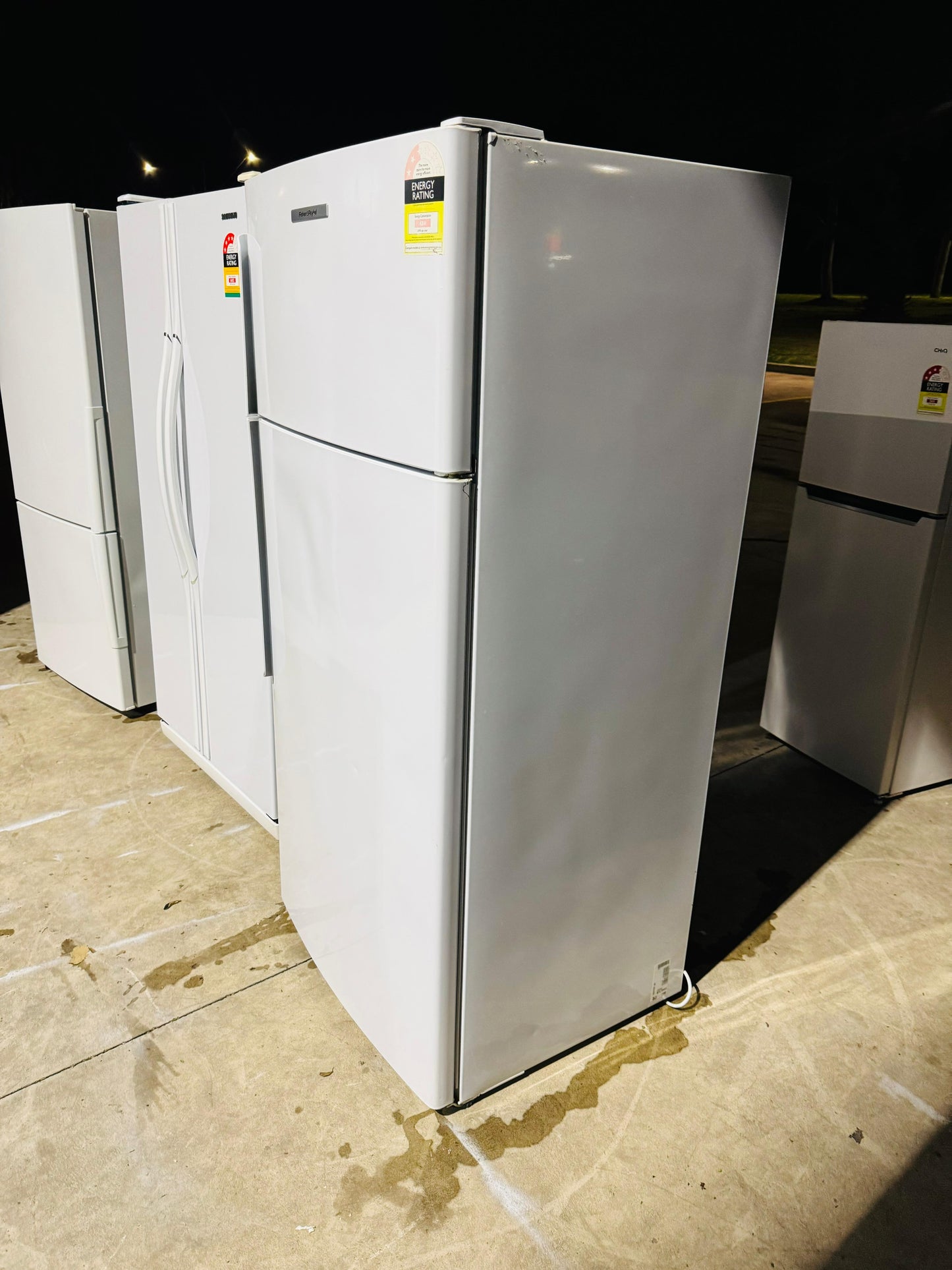 FISHER AND PAYKEL 517 LITRES FRIDGE FREEZER