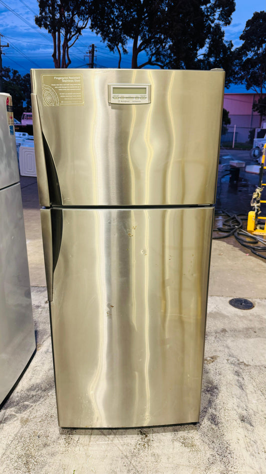 WESTINGHOUSE 420 LITRES FRIDGE FREEZER