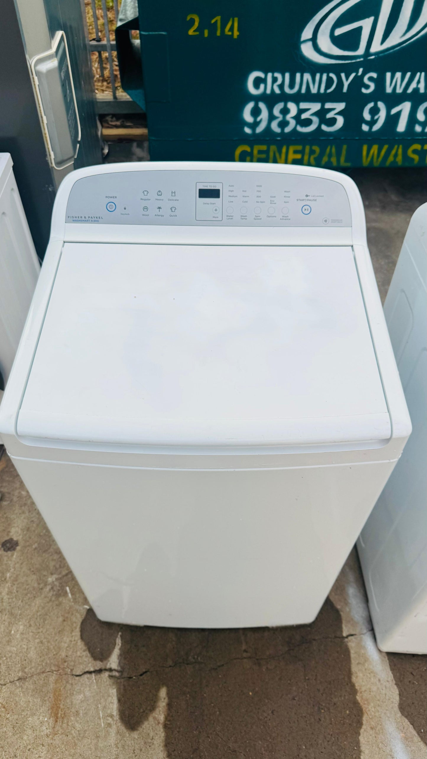 FISHER AND PAYKEL 8.5KGS TOP LOADER WASHING MACHINE