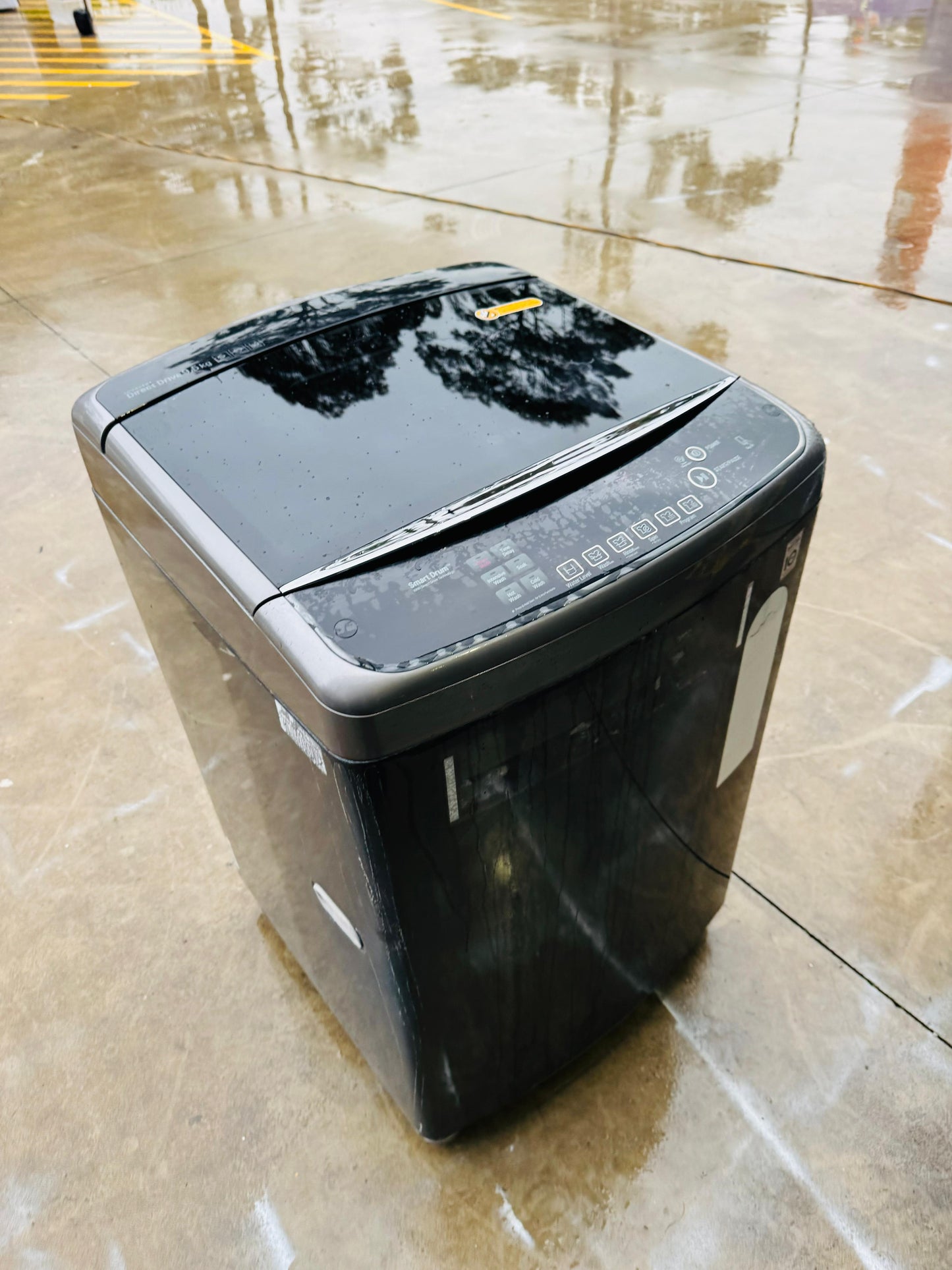 LG 9.5 KGS TOP LOADER WASHING MACHINE