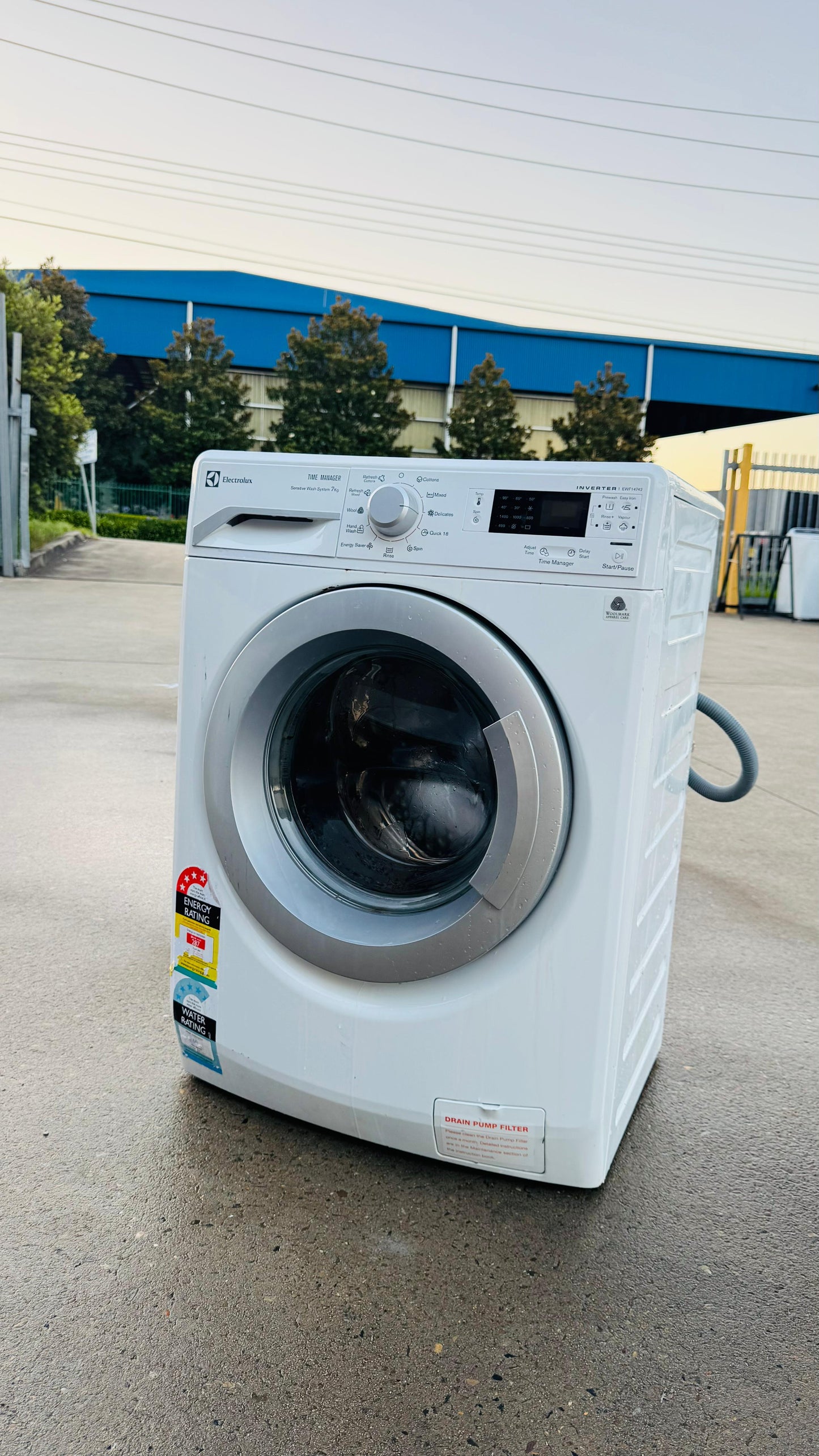 ELECTROLUX 7KGS FRONT LOADER WASHING MACHINE