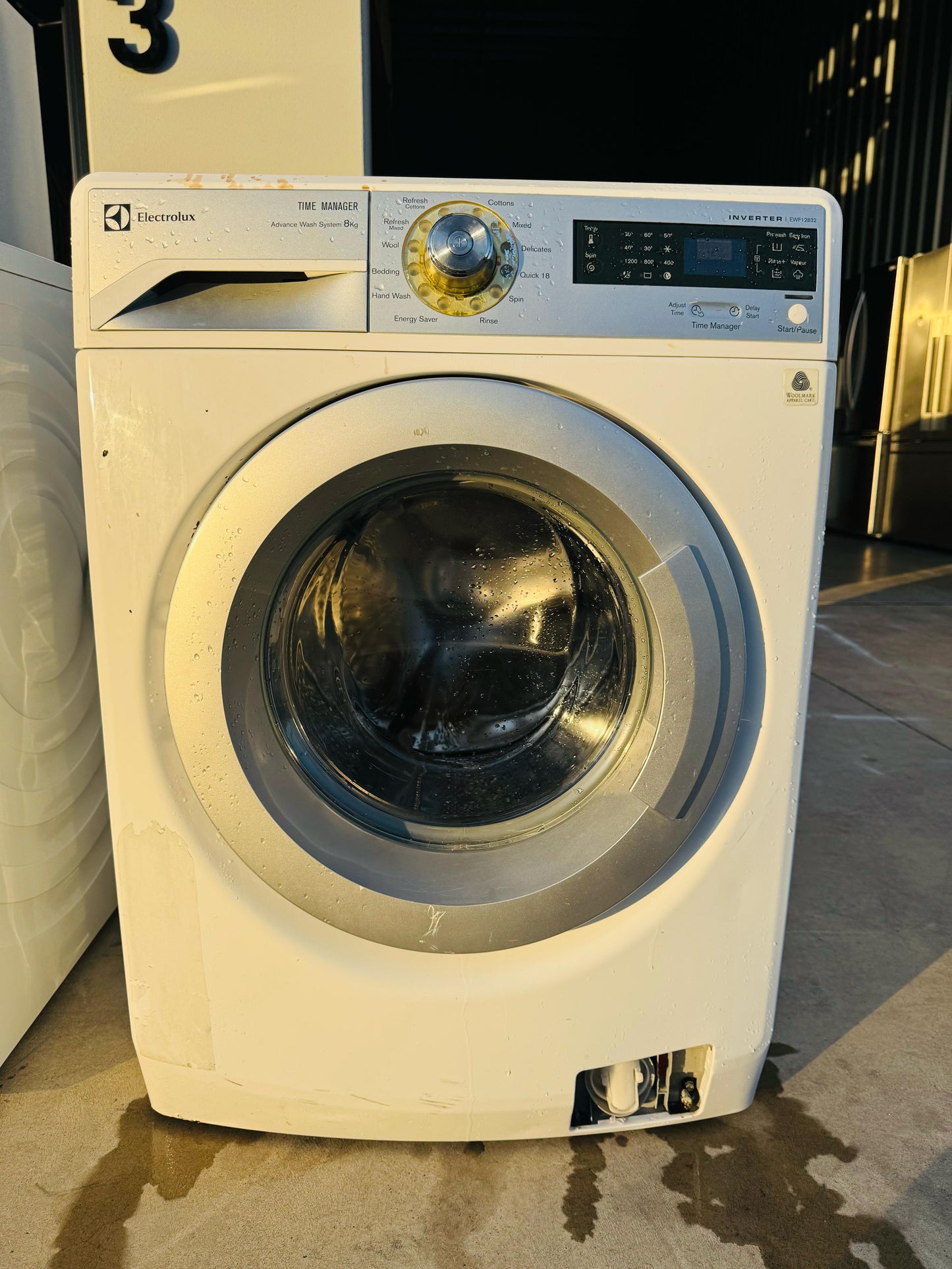 **ELECTROLUX 8KGS FRONT LOADER WASHING MACHINE** FREE DELIVERY