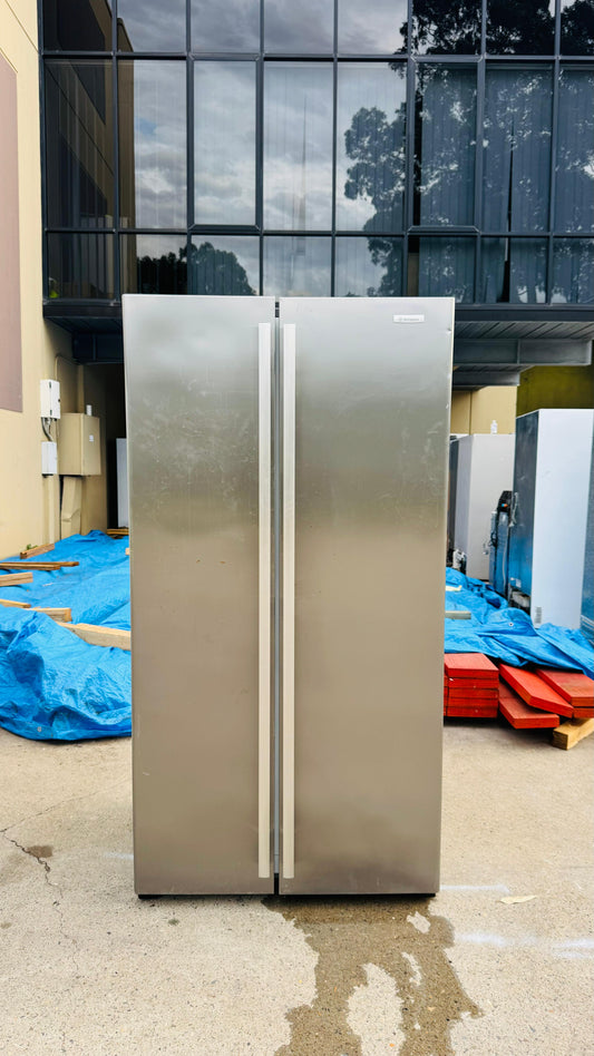 WESTINGHOUSE SIDE BY SIDE 606 LITRES FRIDGE FREEZER