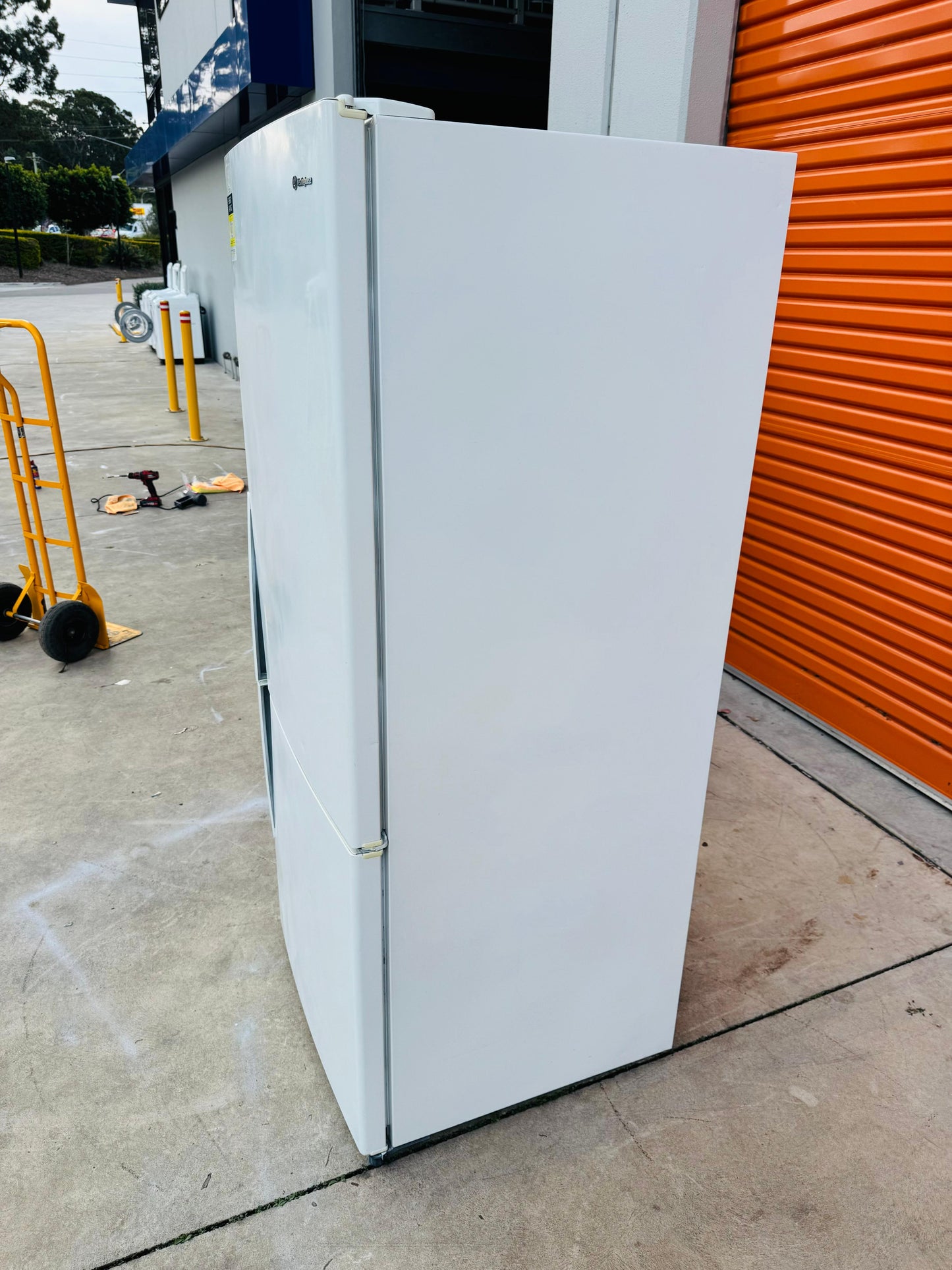 WESTING HOUSE 430 LITRES FRIDGE FREEZER