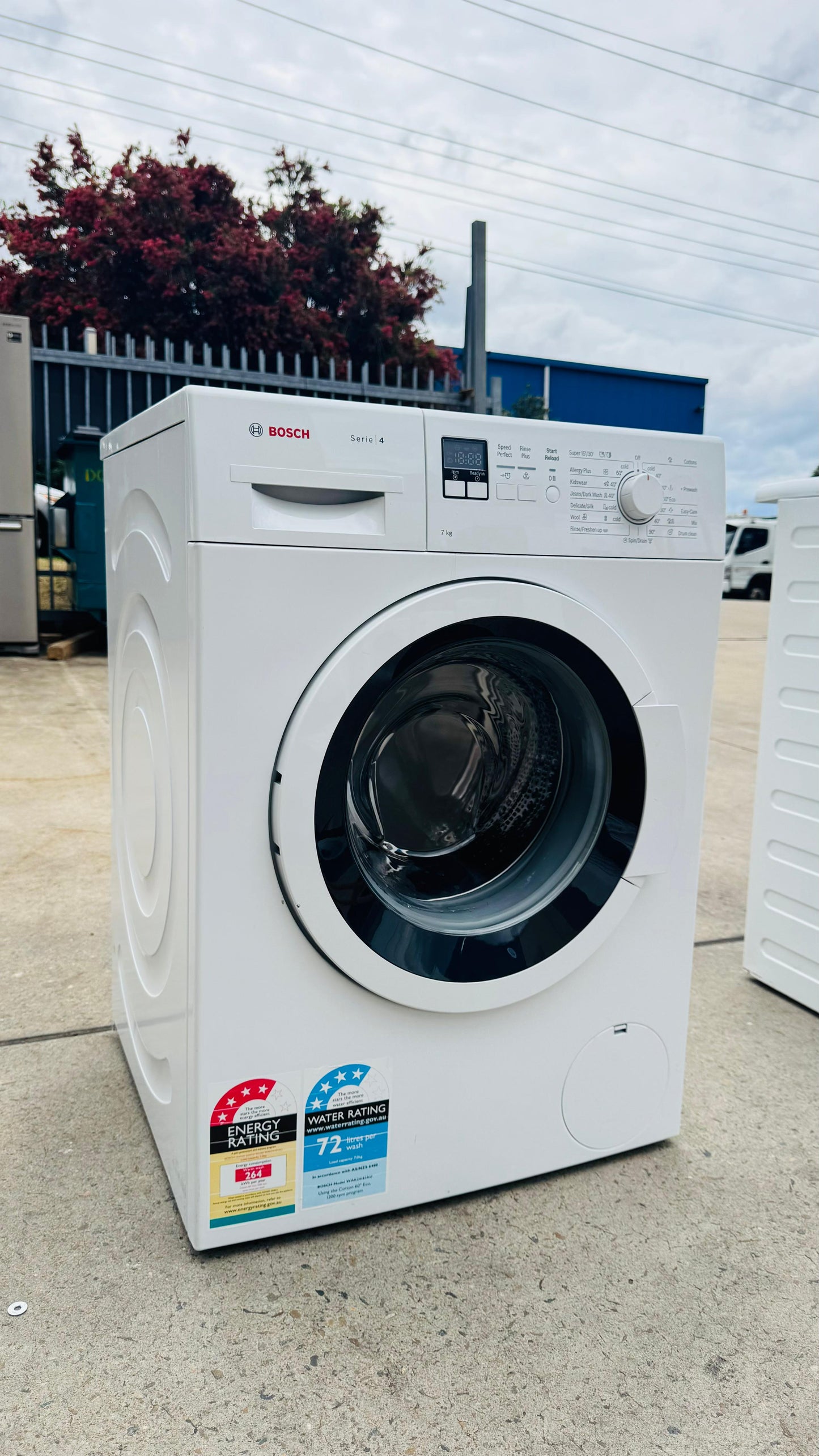 BOSCH 7KGS FRONT LOADER WASHING MACHINE