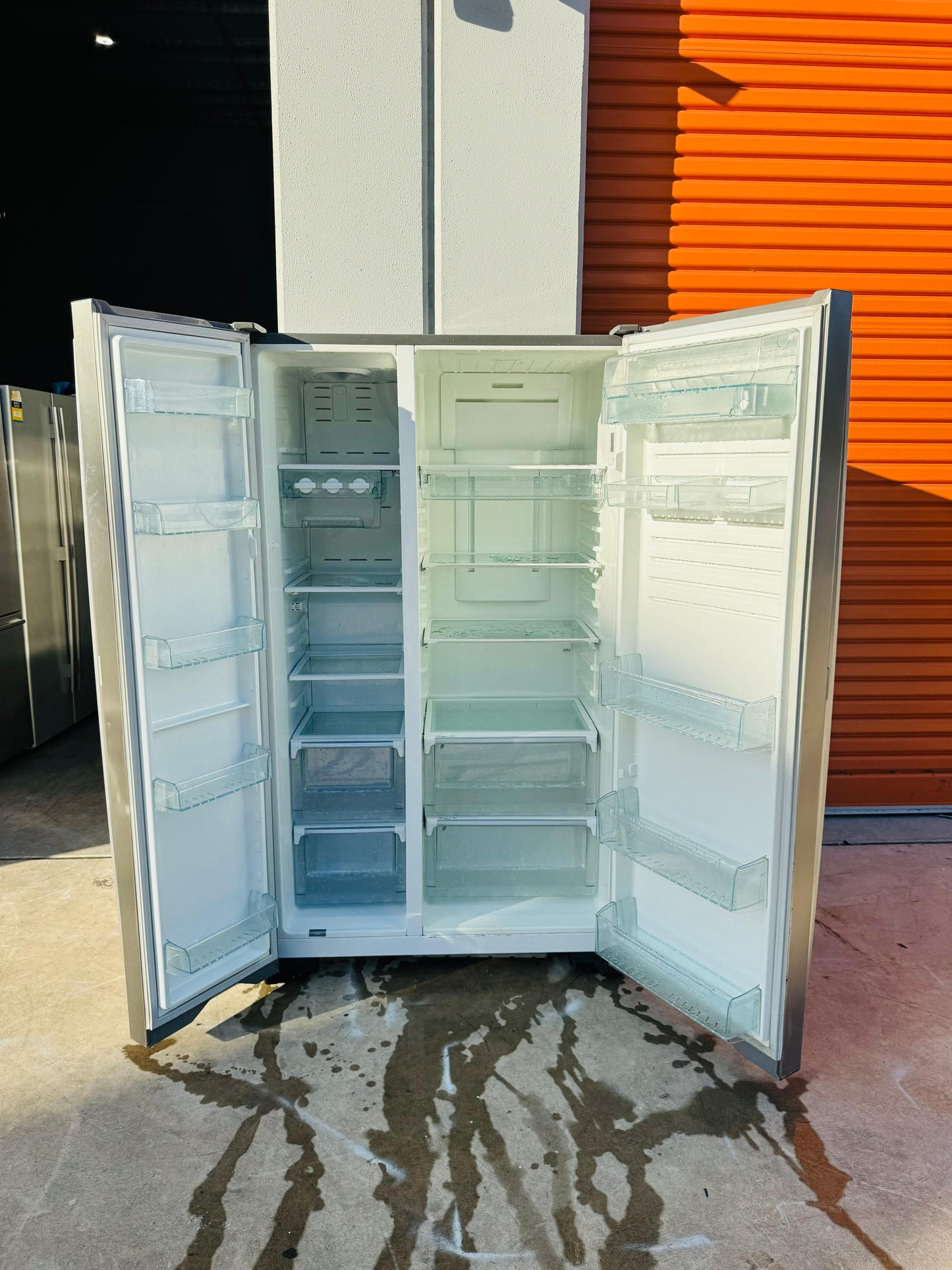 WESTING HOUSE SIDE BY SIDE 700 LITRES FRIDGE FREEZER