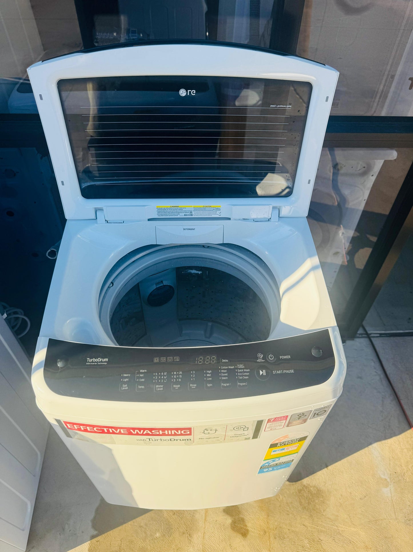 LG 6.5 KGS TOP LOADER WASHING MACHINE