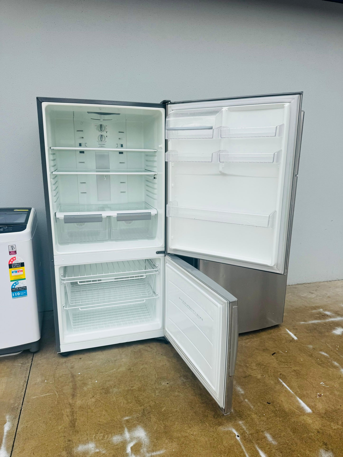 WESTING HOUSE 510 LITRES FRIDGE FREEZER