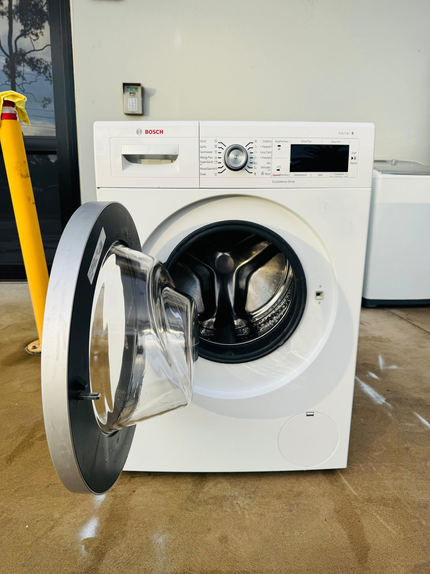 BOSCH 8KGS FRONT LOADER WASHING MACHINE
