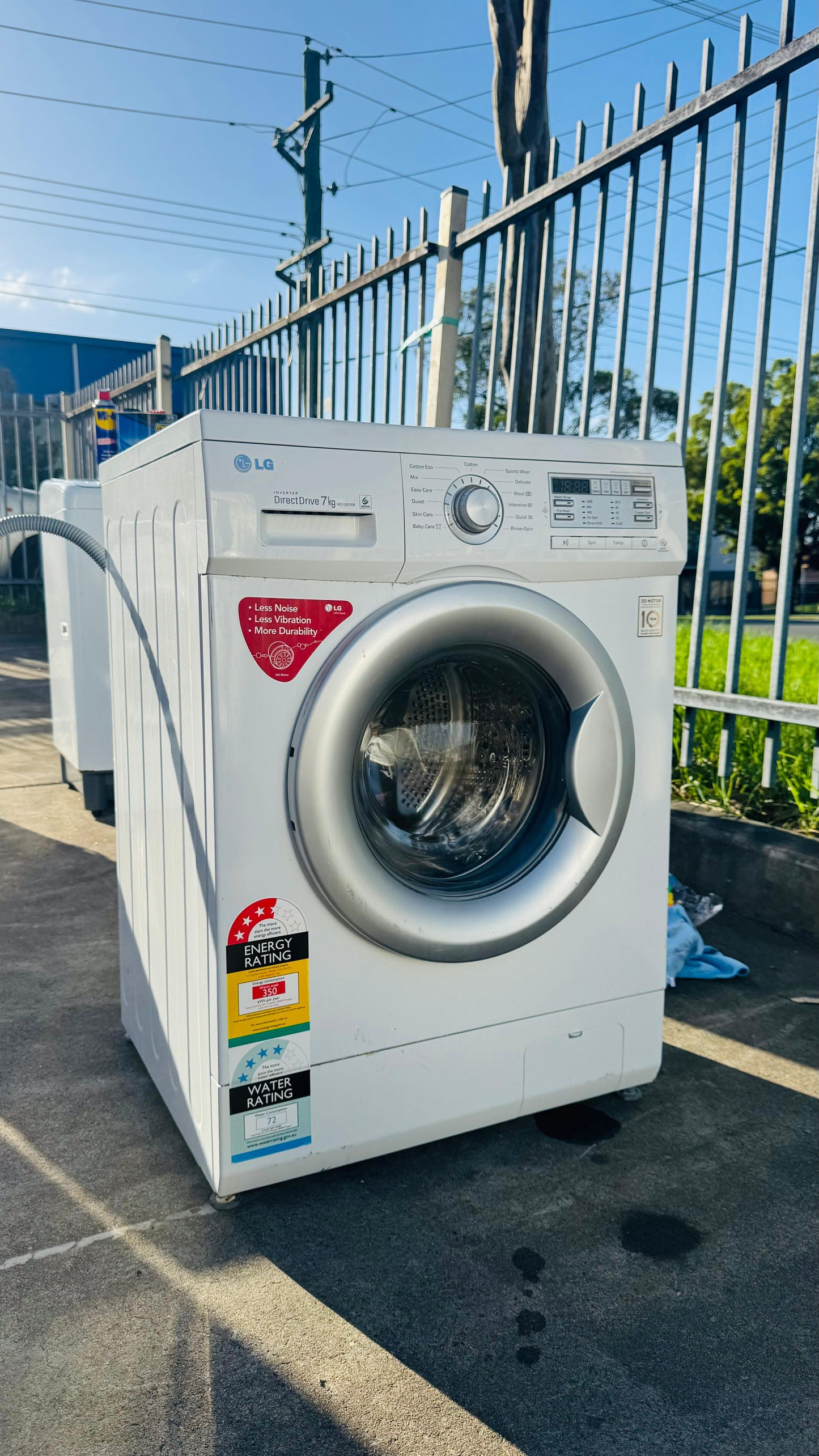 LG 7KGS FRONT LOADER WASHING MACHINE