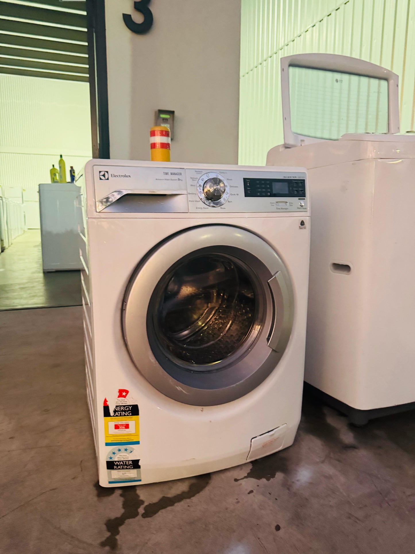 **ELECTROLUX 8KGS FRONT LOADER WASHING MACHINE** FREE DELIVERY
