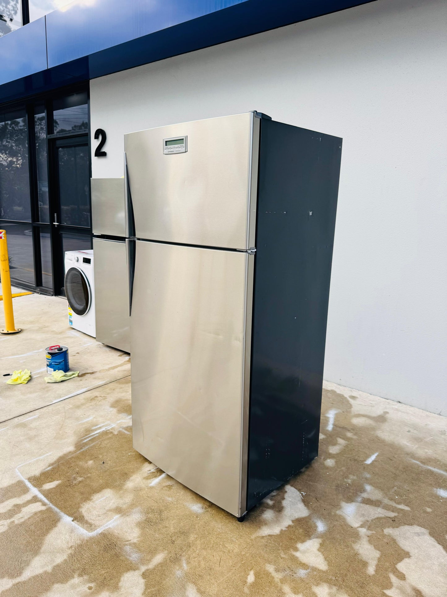 WESTING HOUSE 517 LITRES FRIDGE FREEZER