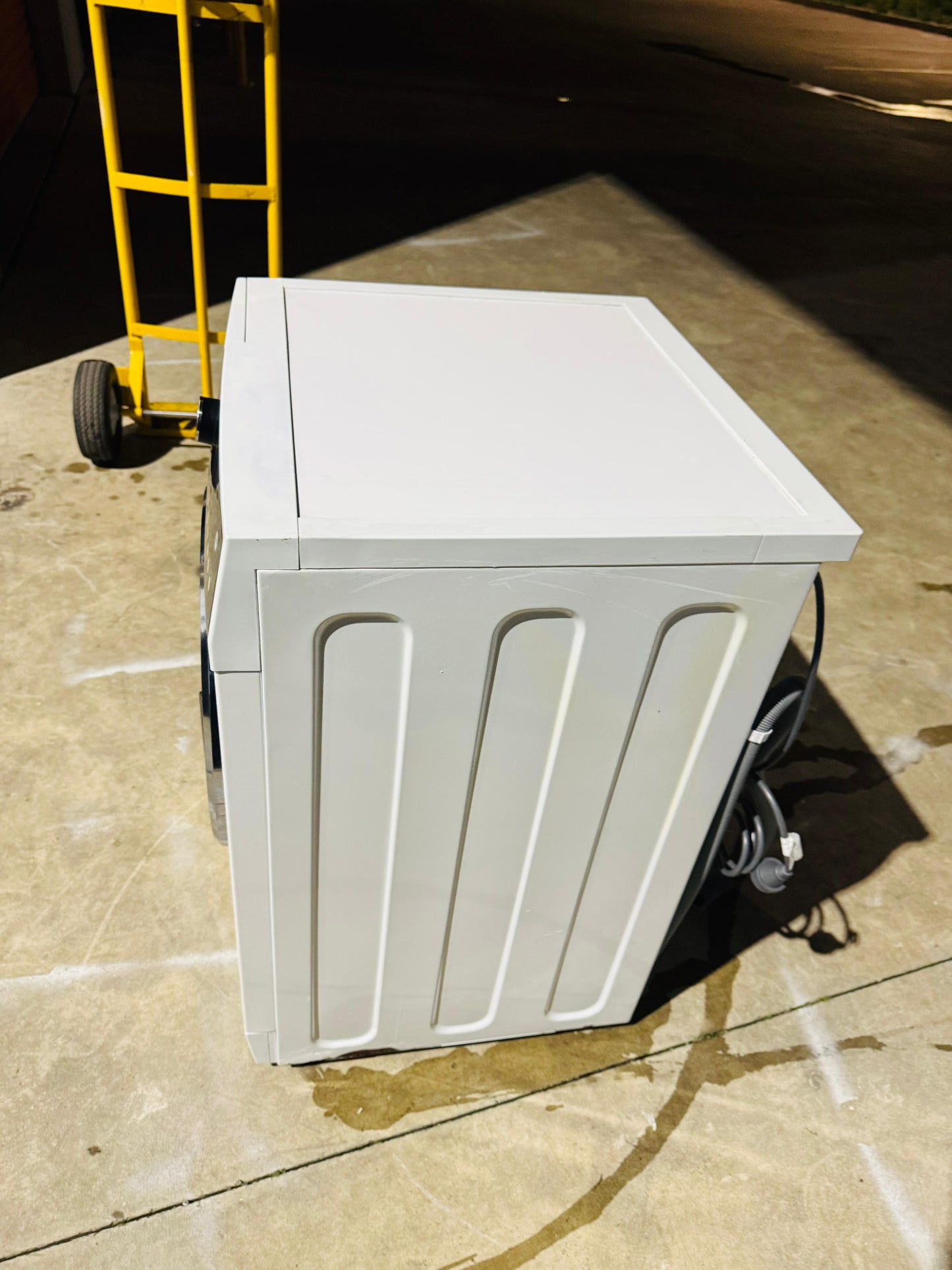 FISHER AND PAYKEL 517 LITRES FRIDGE FREEZER AND FISHER AND PAYKEL 7.5 KGS FRONT LOADER WASHIN MACHINE COMBO DEAL