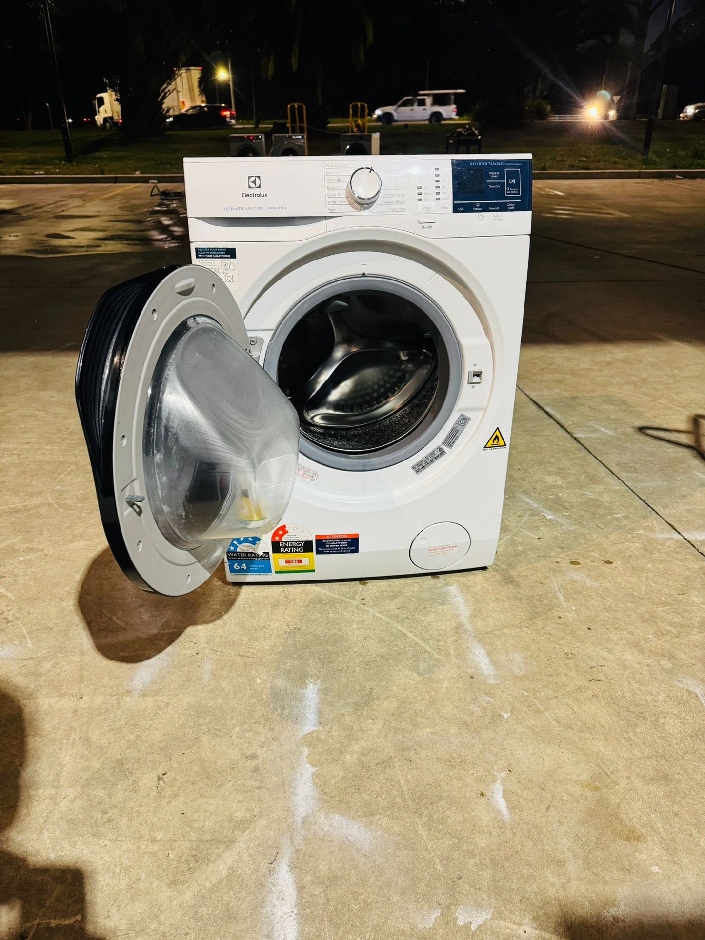 ELECTROLUX 7.5 KGS FRONT LOADER WASHING MACHINE