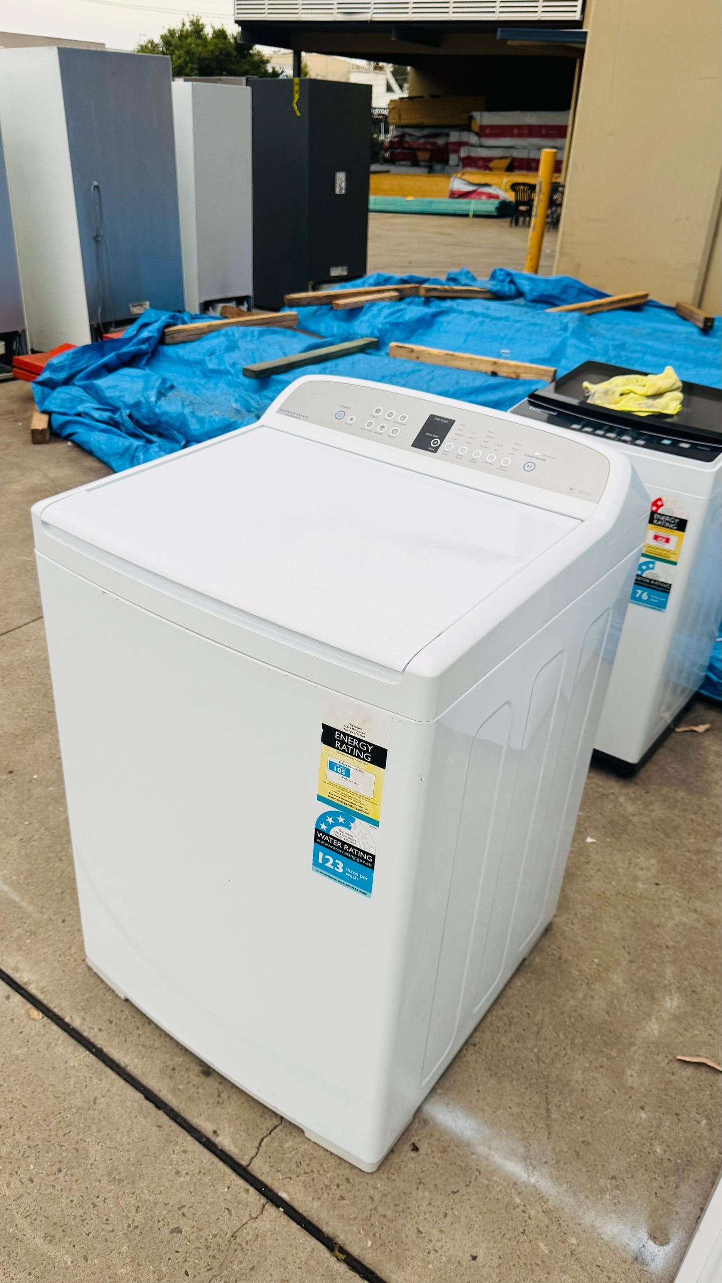 FISHER AND PAYKEL 10KGS TOP LOADER WASHING MACHINE