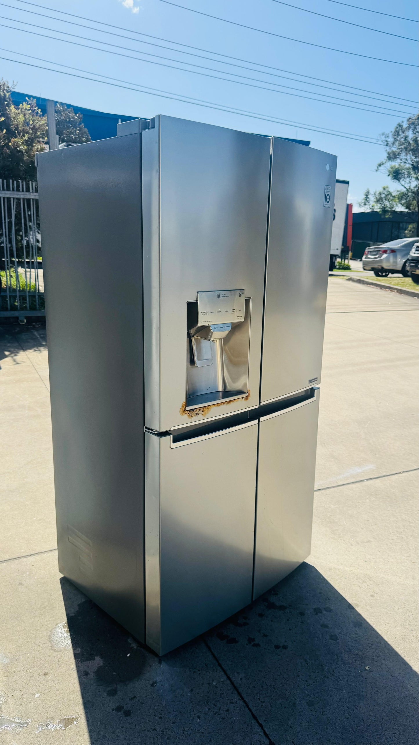 LG 708 LITRES QUAD DOOR FRIDGE FREEZER