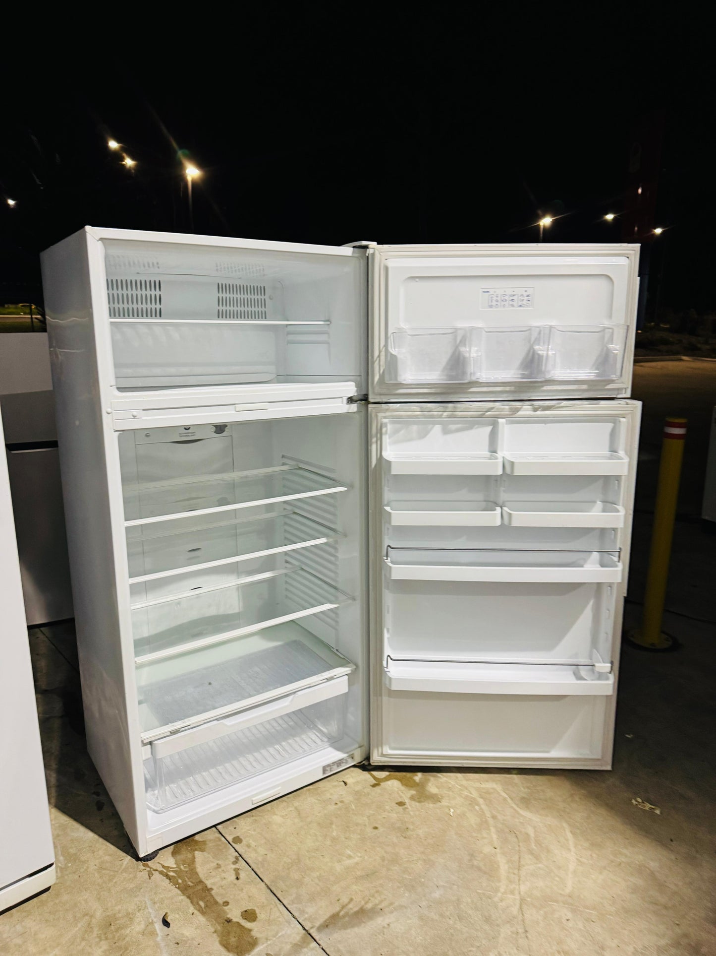 FISHER AND PAYKEL 517 LITRES FRIDGE FREEZER