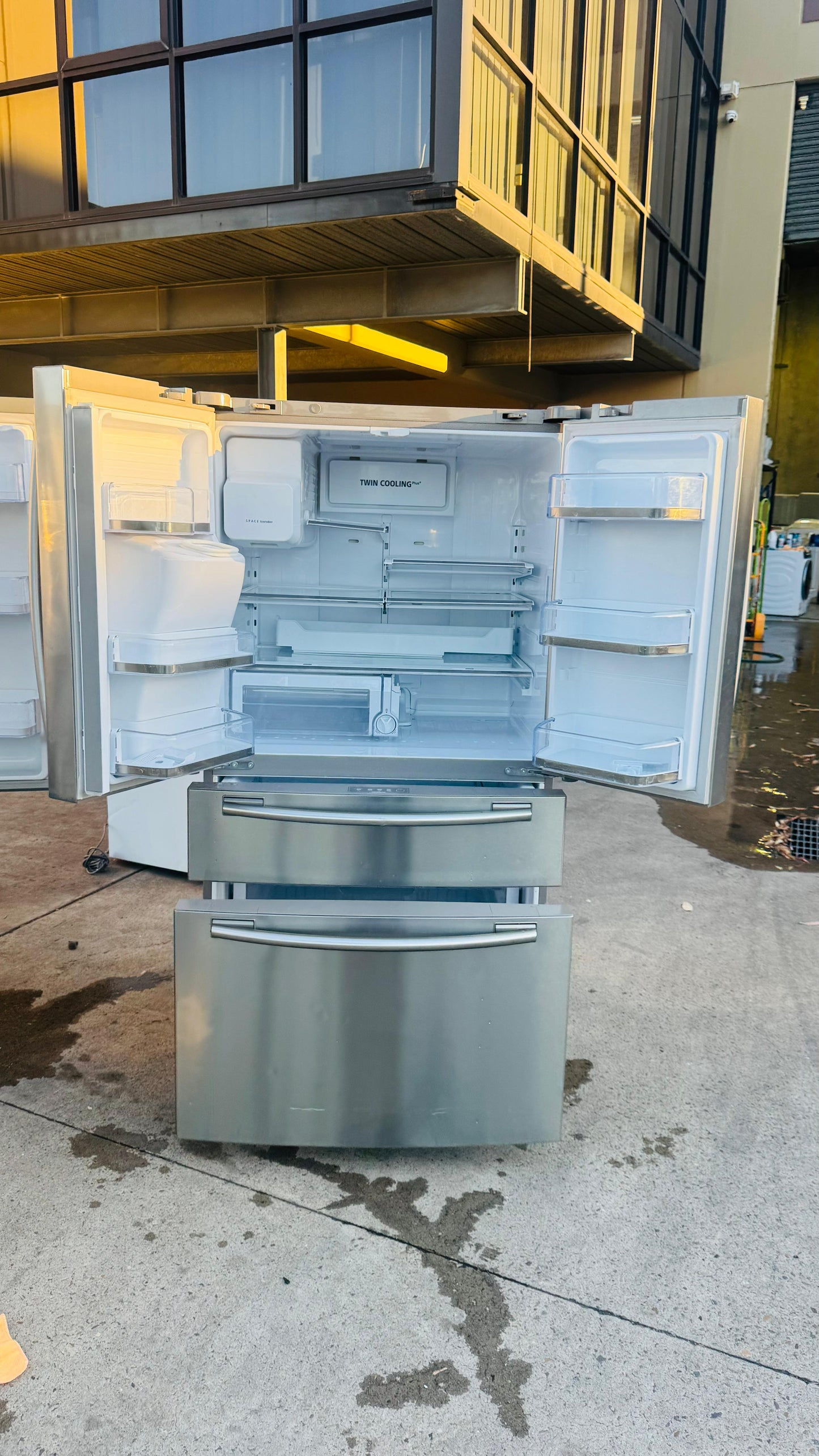 SAMSUNG FRENCH DOOR 801 FRIDGE FREEZER