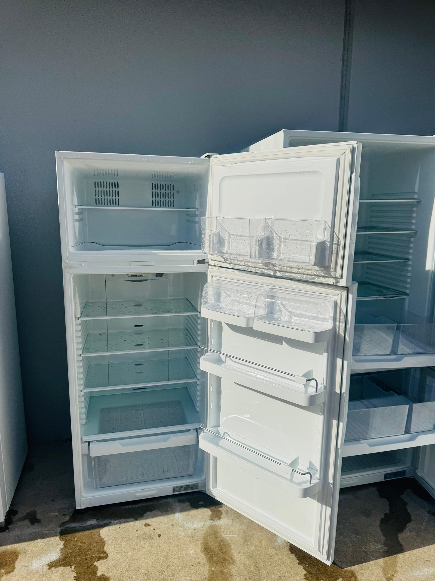 FISHER AND PAYKEL 380 LITRES FRIDGE FREEZER
