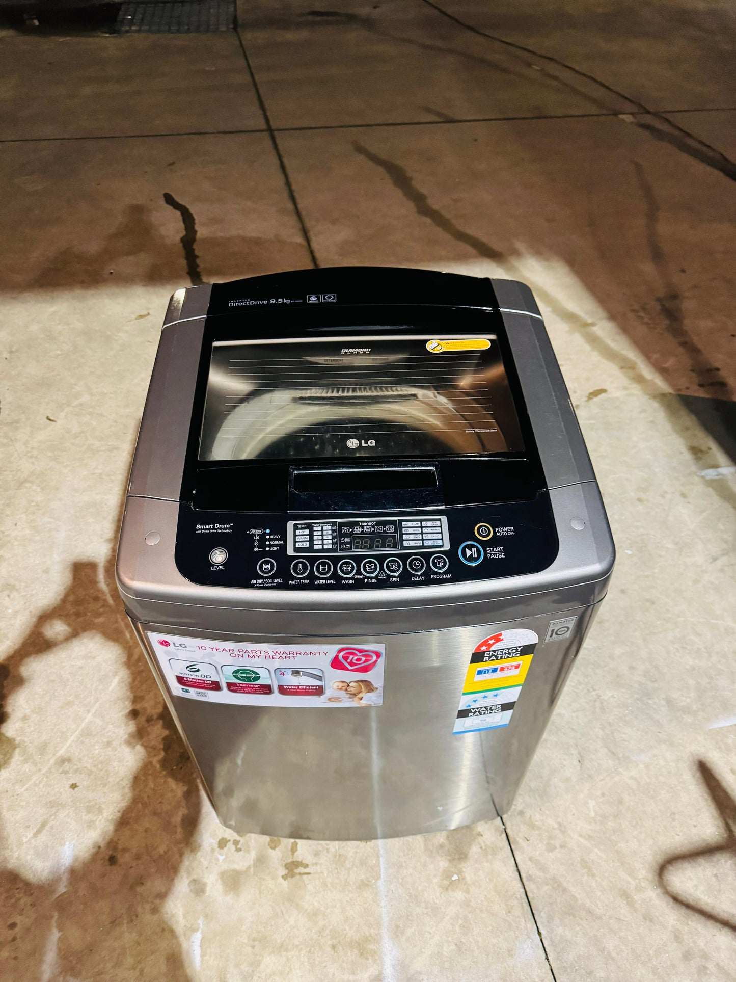LG 9.5 KGS TOP LOADER WASHING MACHINE