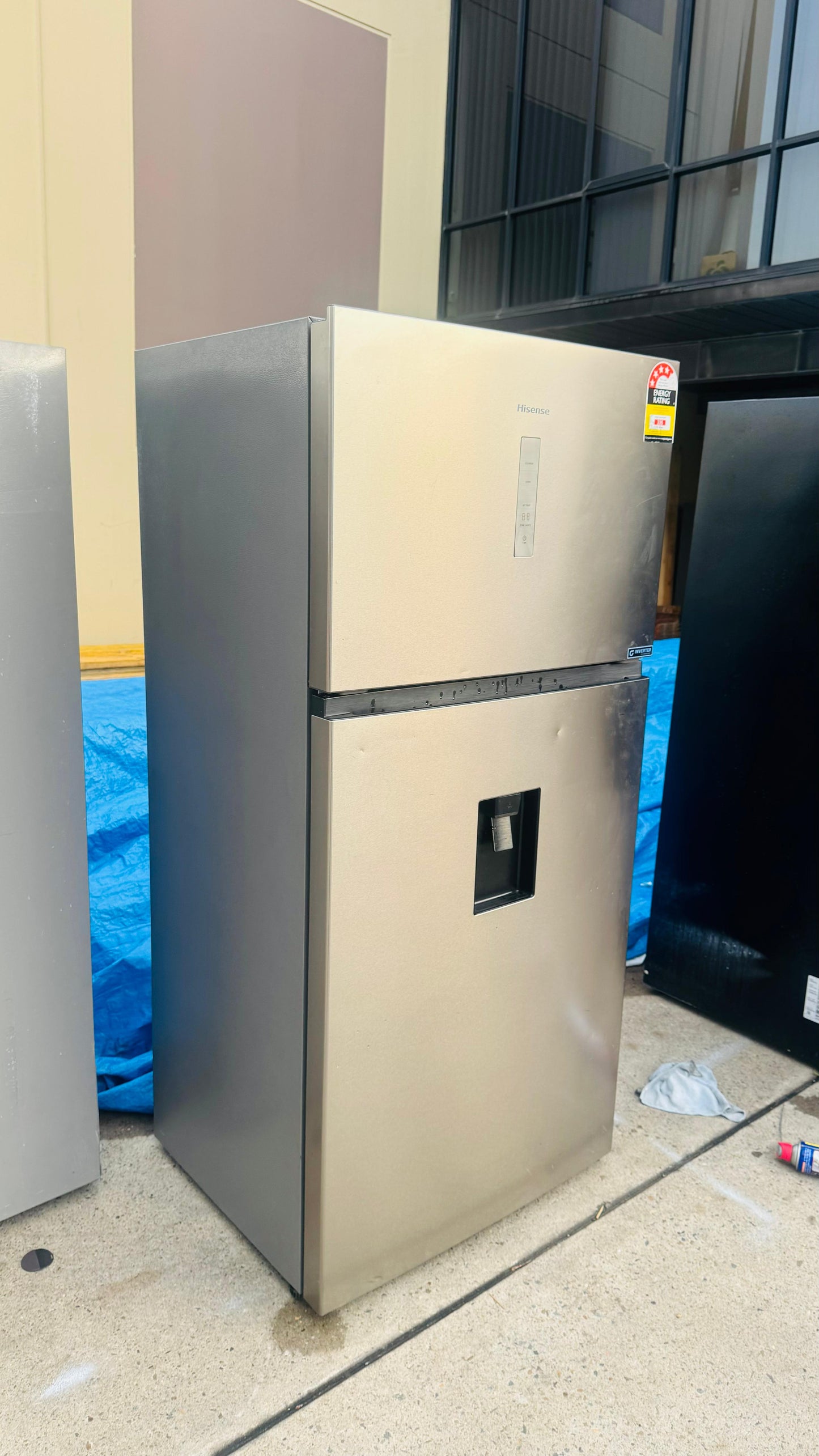 HISENSE 496 LITRES FRIDGE FREEZER