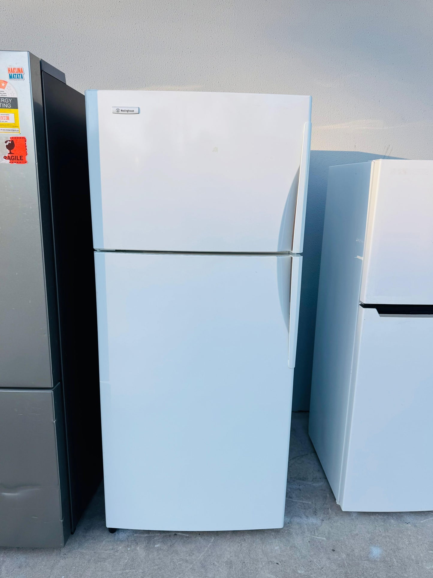 WESTINGHOUSE 420 LITRES FRIDGE FREEZER