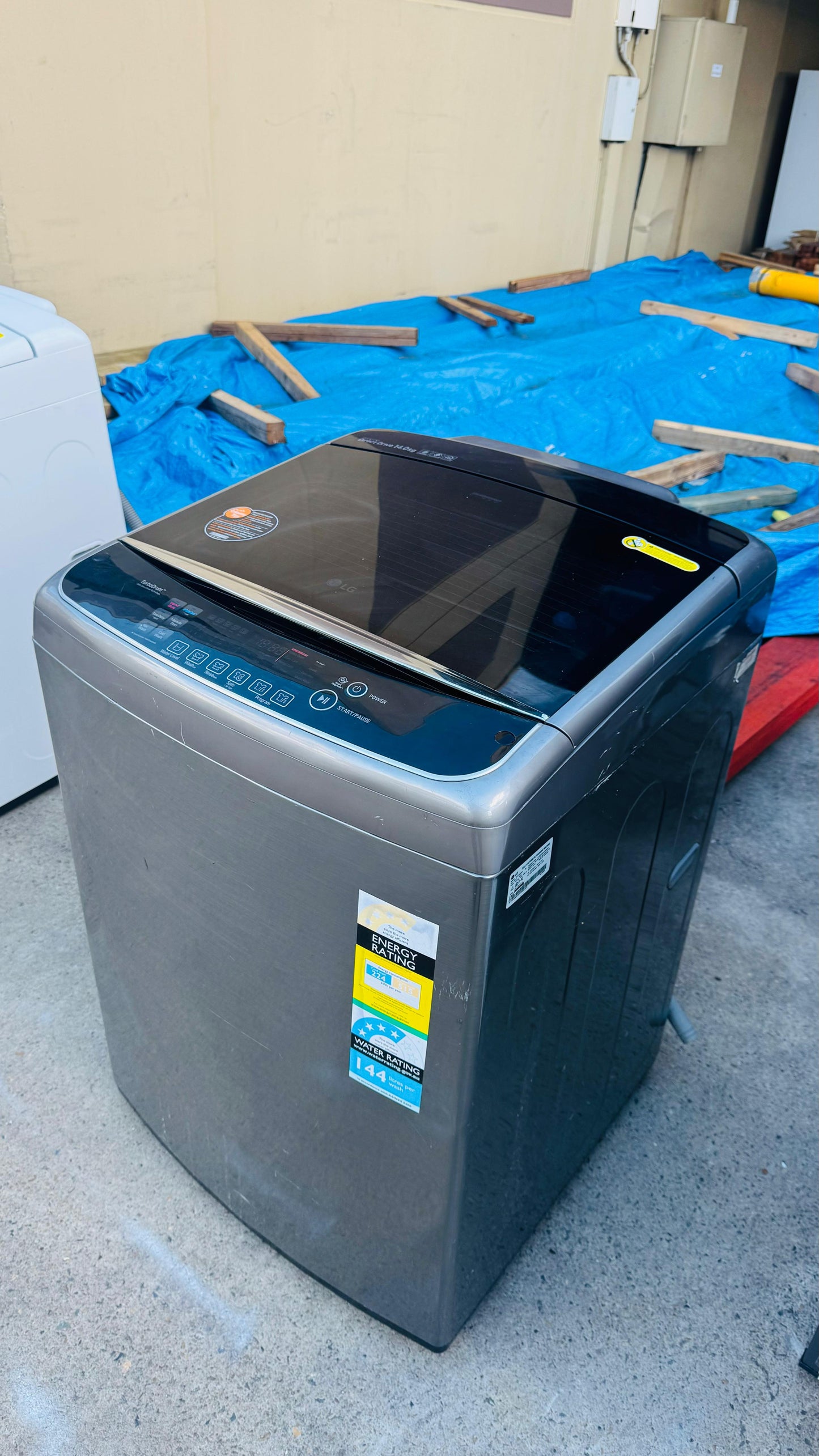 LG 14KGS TOP LOADER WASHING MACHINE