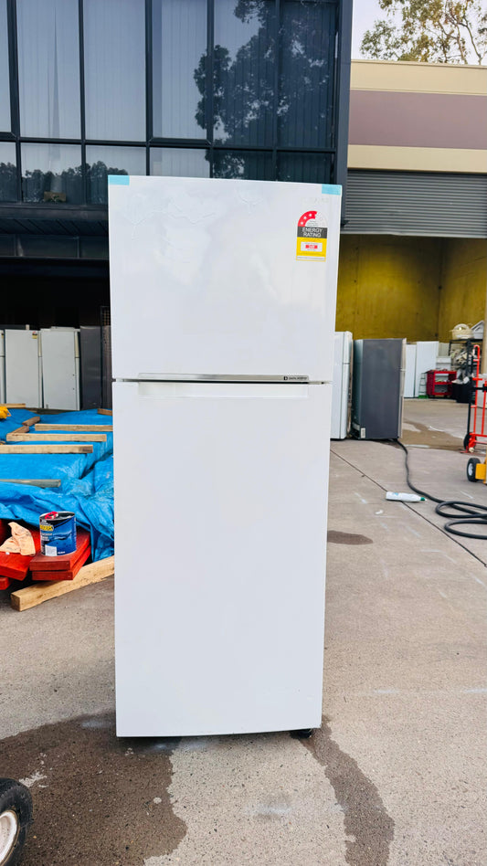 SAMSUNG 419 LITRES FRIDGE FREEZER