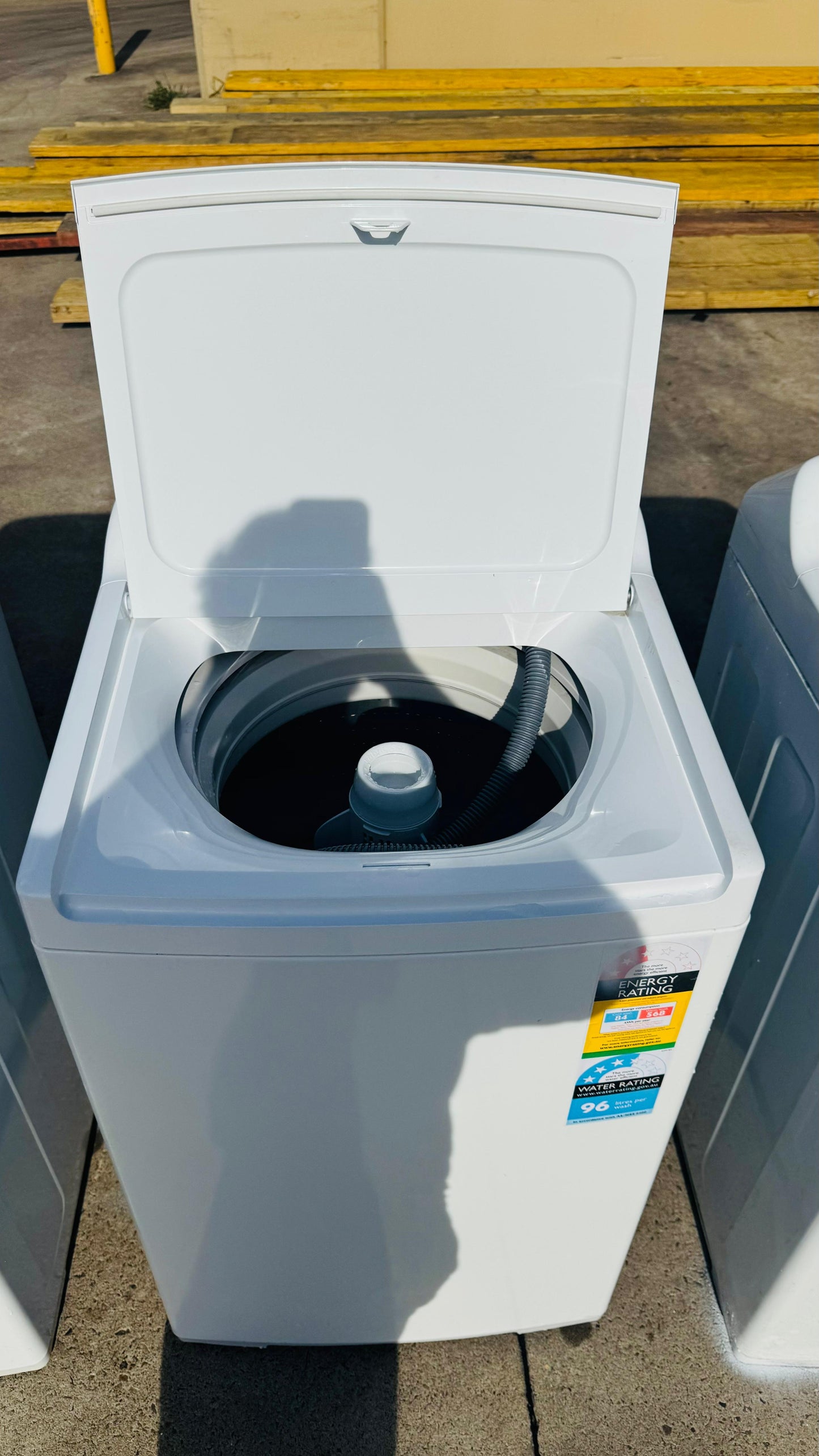 FISHER AND PAYKEL 8.5KGS TOP LOADER WASHING MACHINE