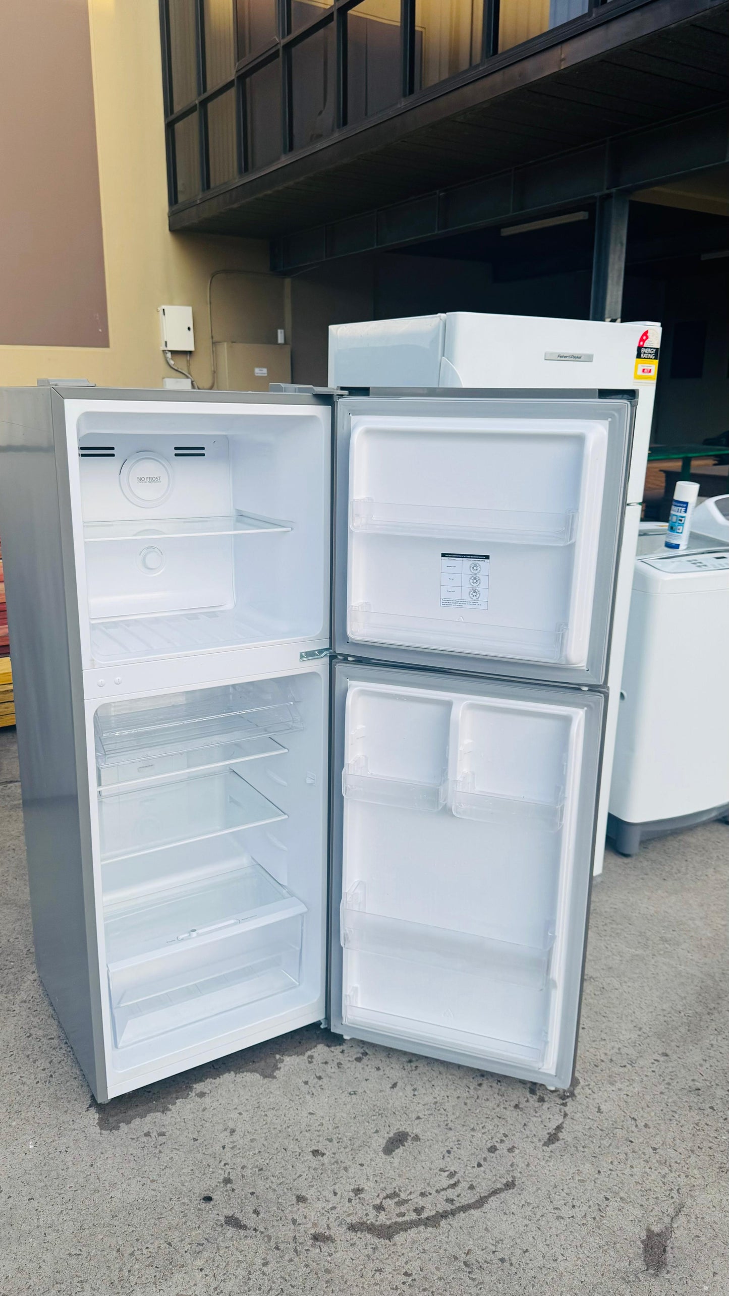 HAIER 221 LITRES FRIDGE FREEZER
