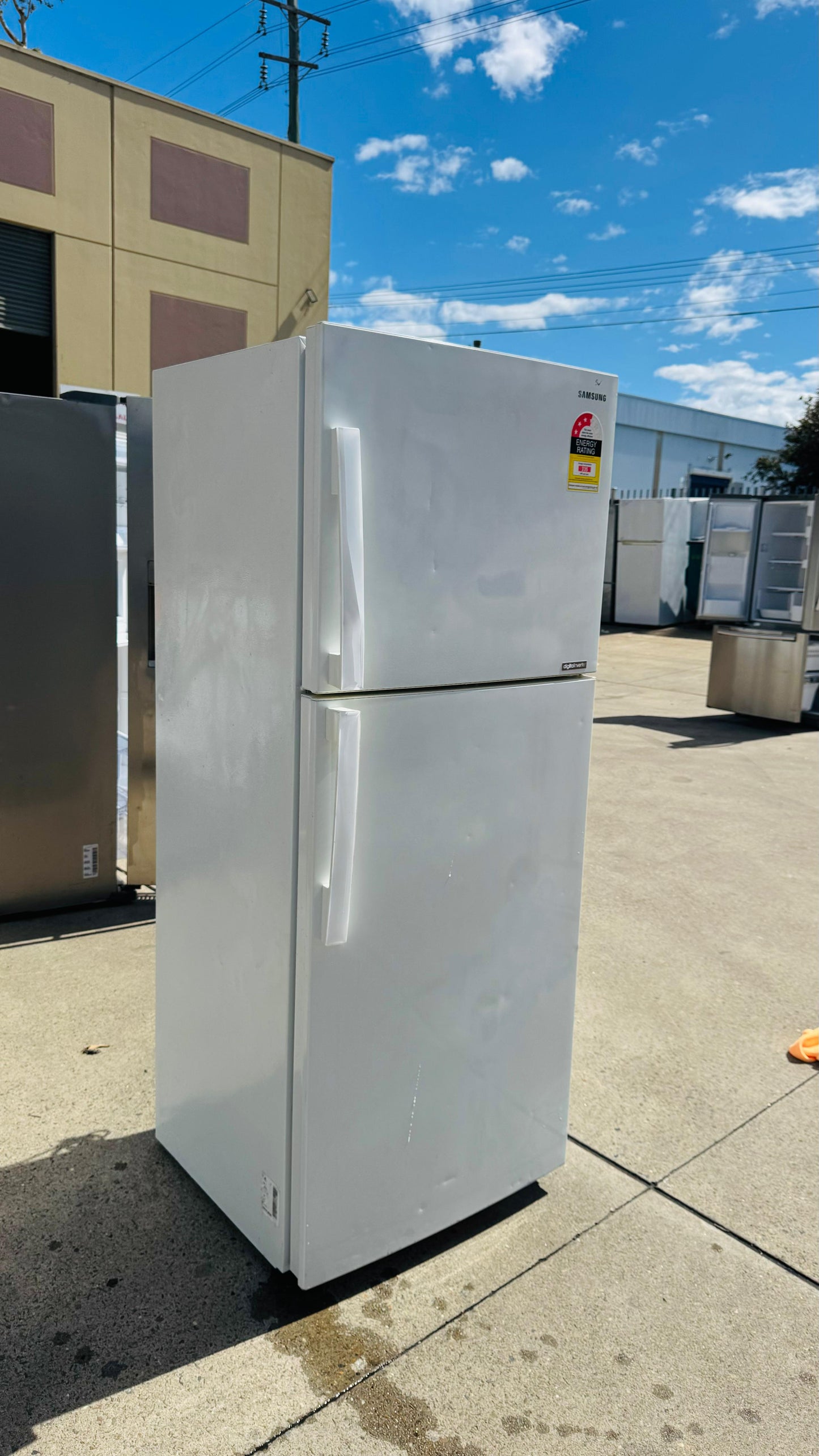 SAMSUNG 393 LITRES FRIDGE FREEZER