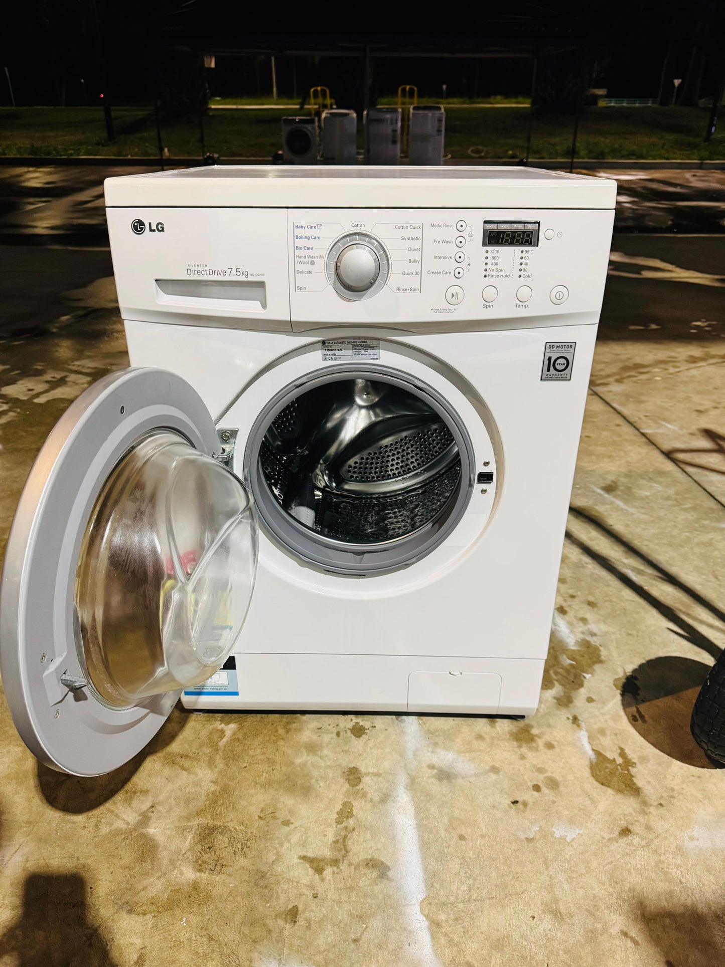 LG 7.5KGS FRONT LOADER WASHING MACHINE