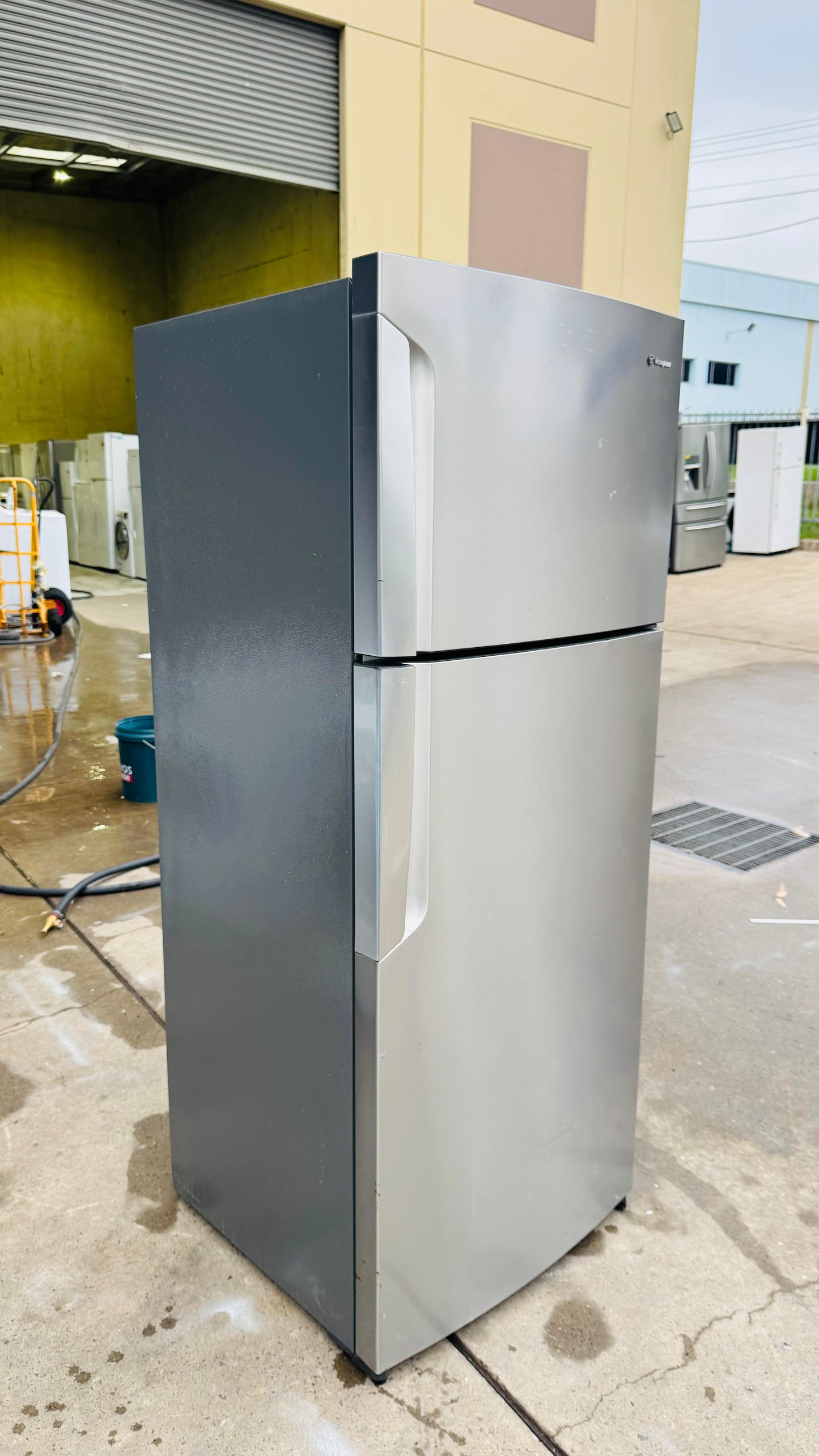 WESTINGHOUSE 462 LITRES FRIDGE FREEZER