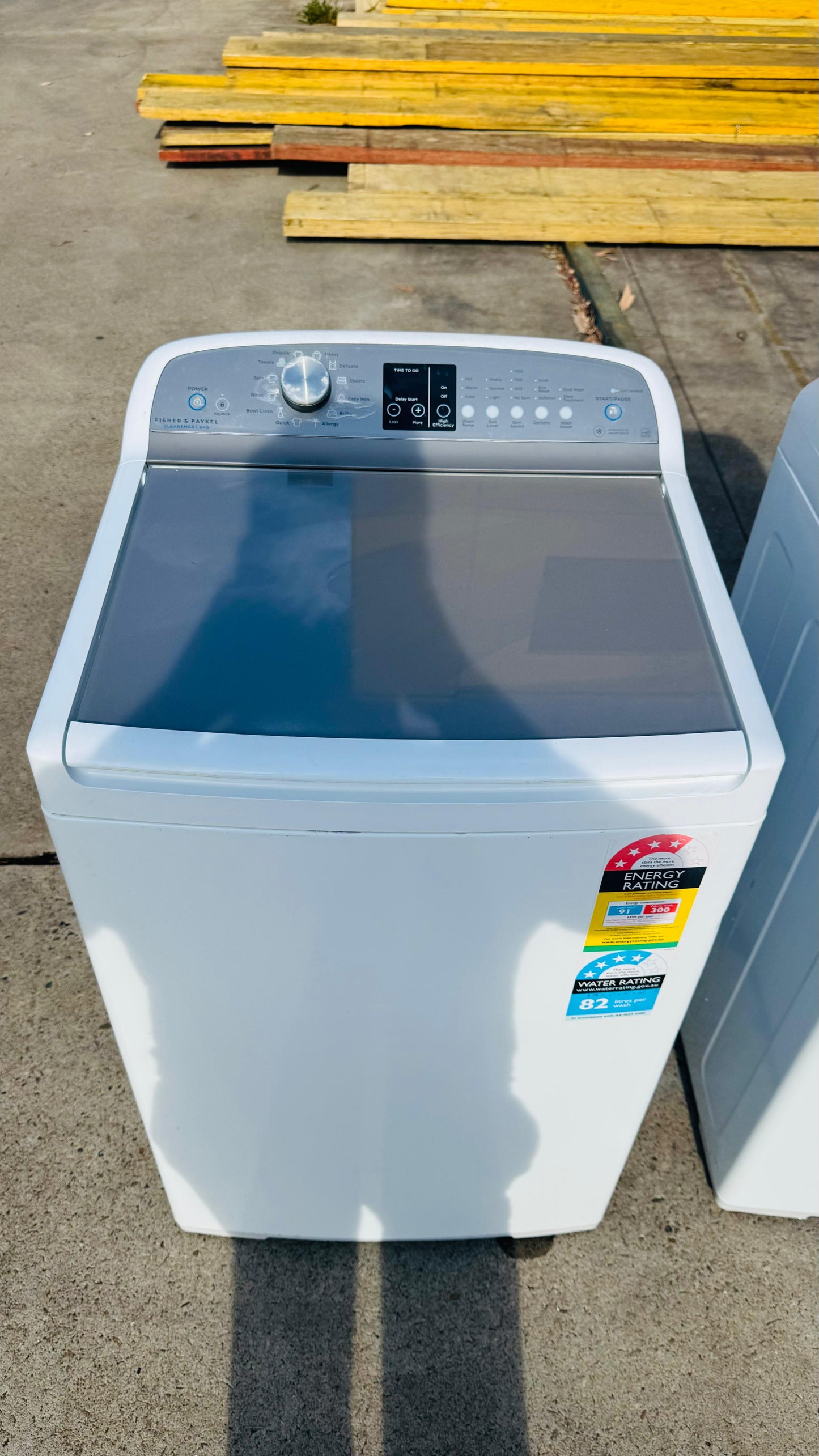 FISHER AND PAYKEL 8KGS TOP LOADER WASHING MACHINS
