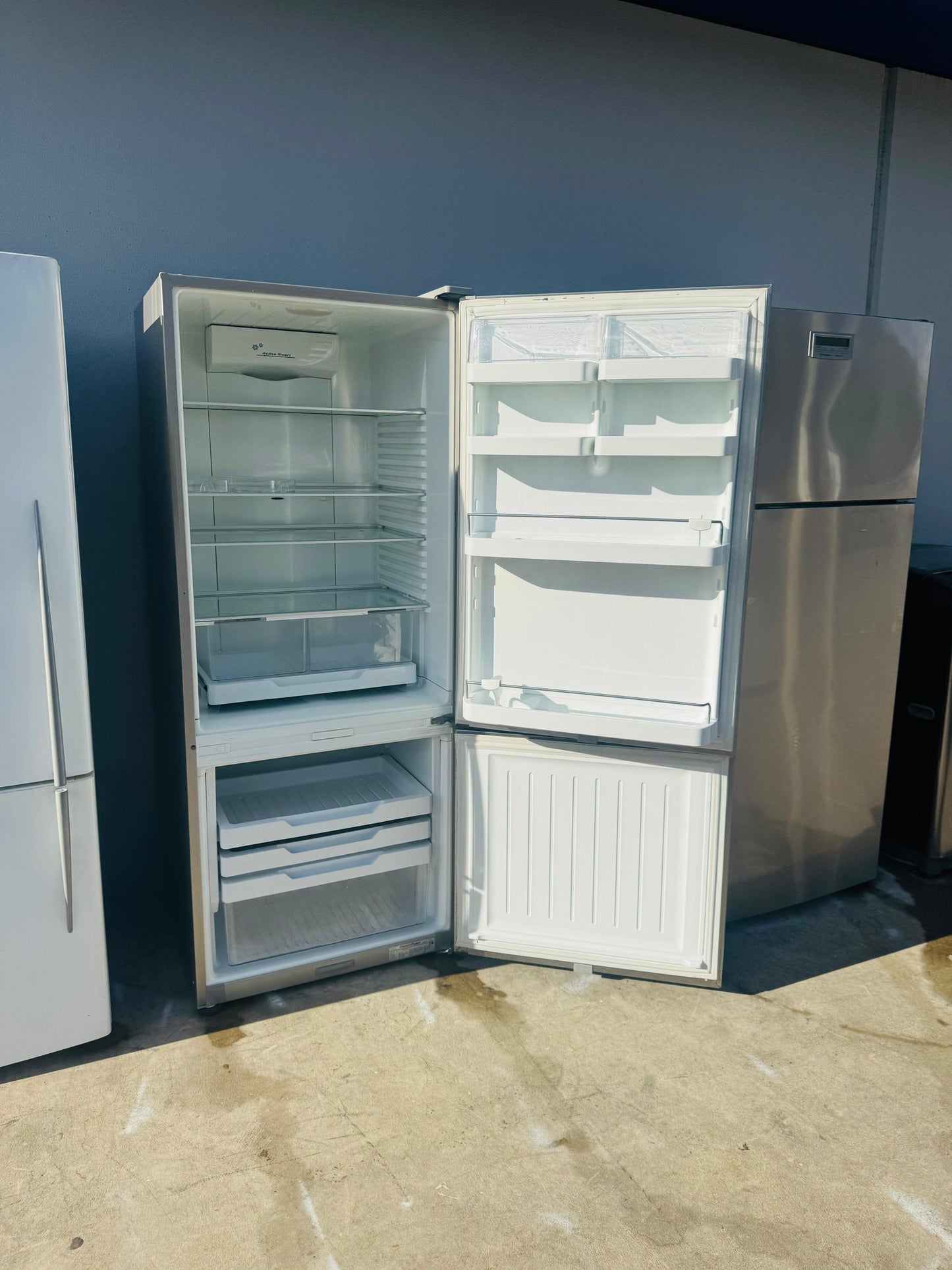 FISHER AND PAYKEL 447 LITRES FRIDGE FREEZER