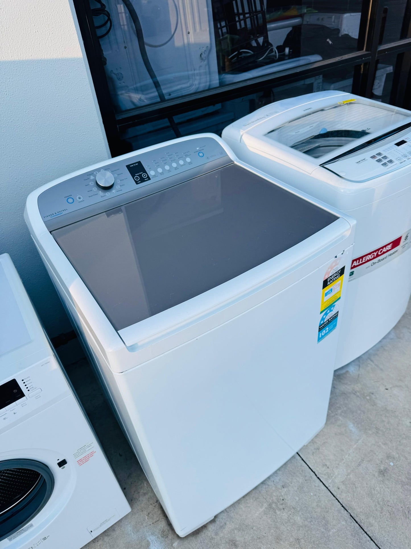 FISHER AND PAYKEL 10KGS TOP LOADER WASHING MACHINE