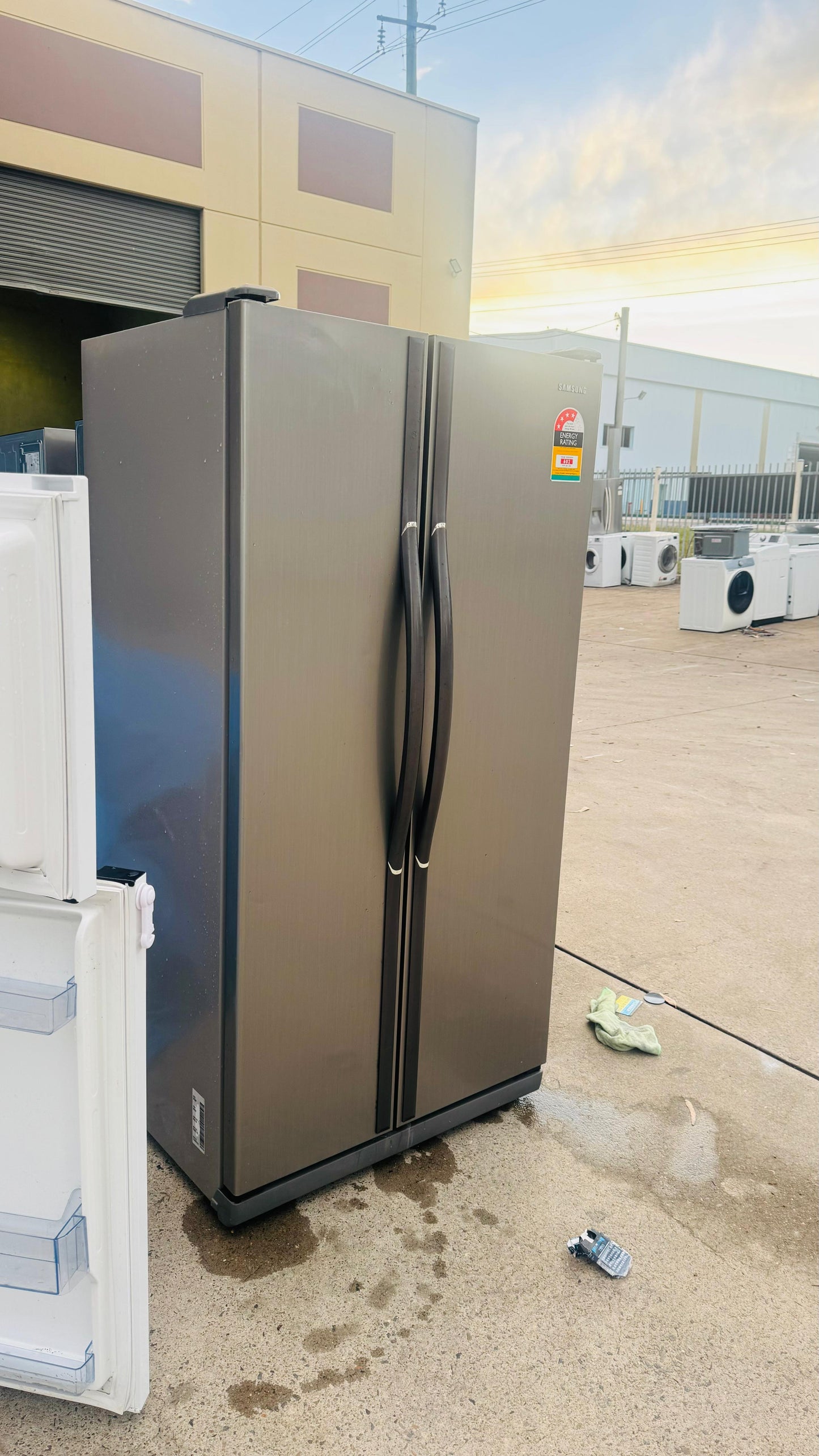 SAMSUNG 535 LITRES SIDE BY SIDE DOOR FRIDGE FREEZER