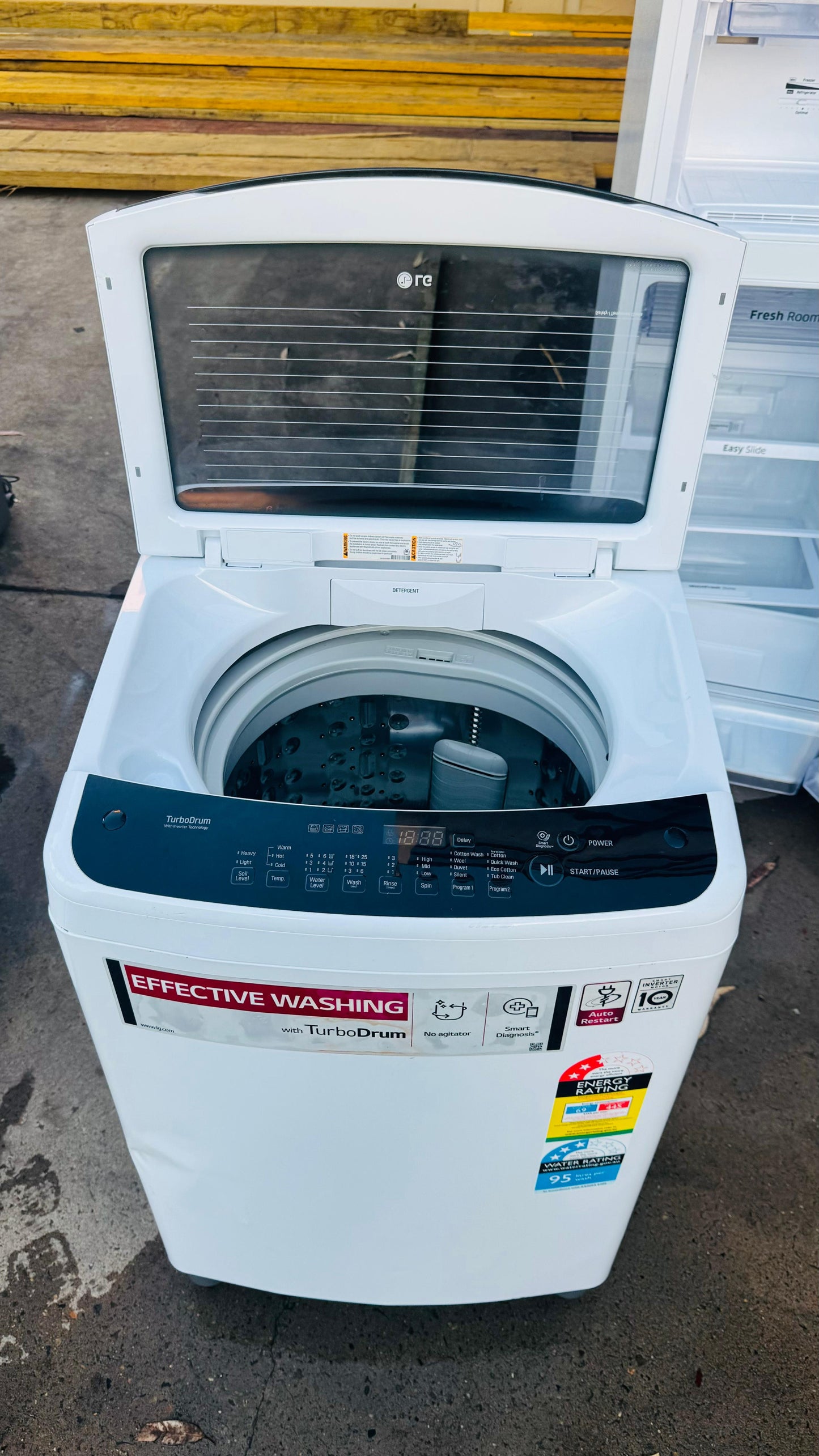 LG 6.5KGS TOP LOADER WASHING MACHINE