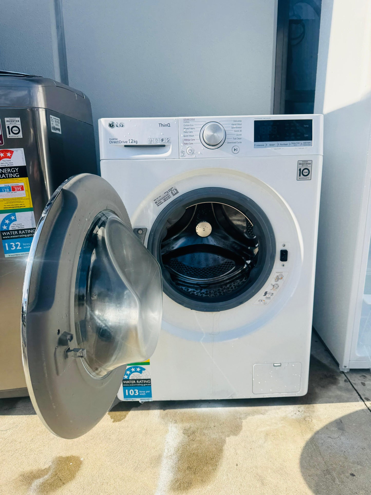 LG 12 KGS FRONT LOADER WASHING MACHINE