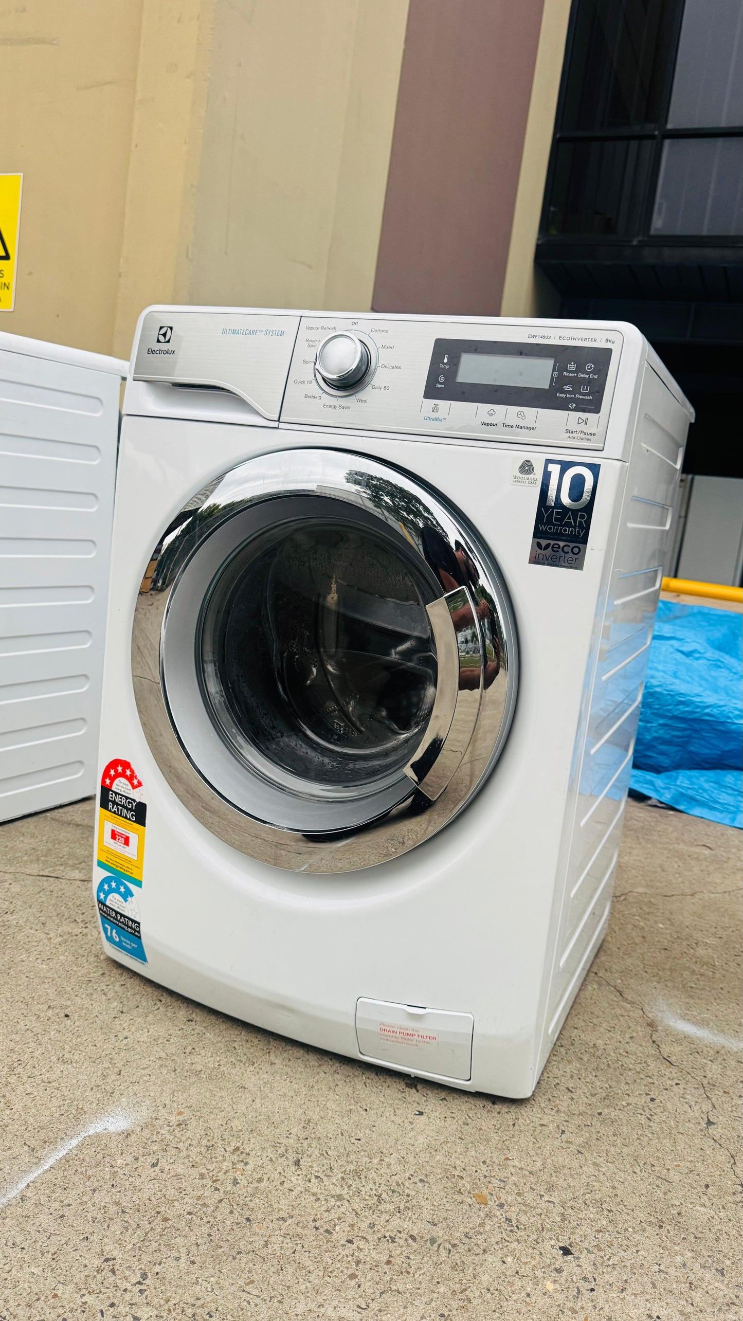 ELECTROLUX 9KGS FRONT LOADER WASHING MACHINE